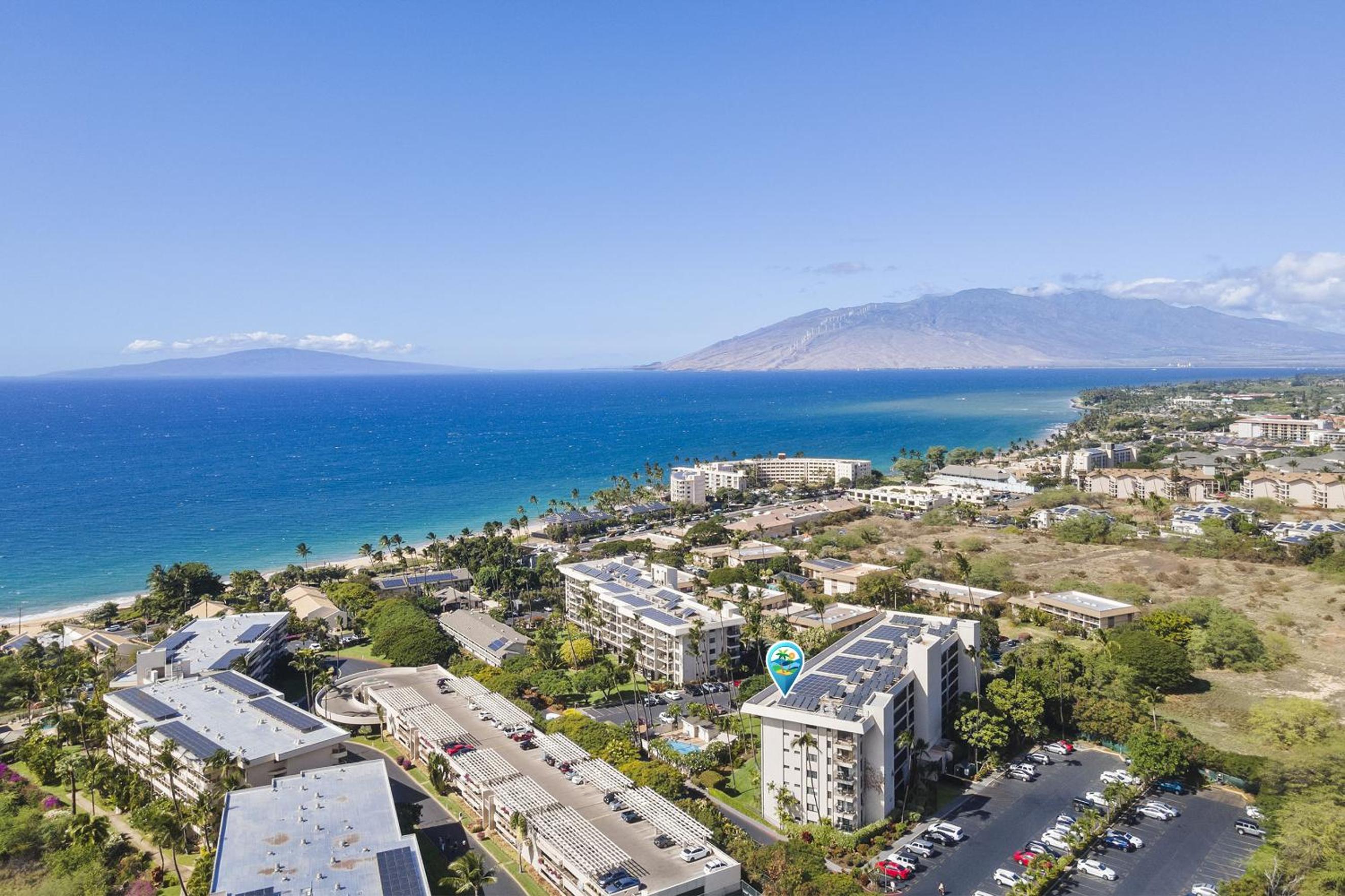 Kihei Akahi D-515: Newly Renovated Ocean View, No Carpet, 3 Zone Split AC, Wi-Fi