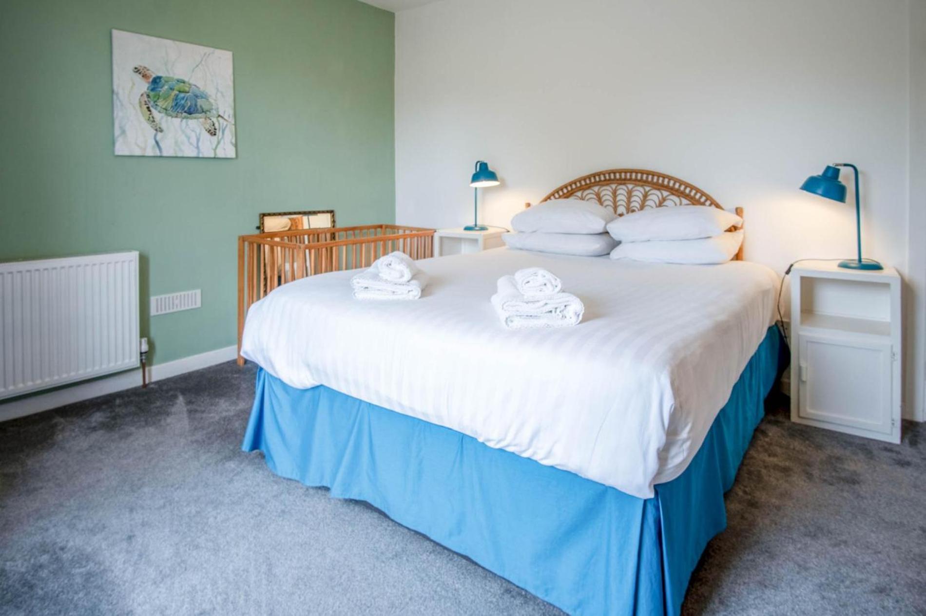 Fern Bank - 5 Bedroom House - Horton