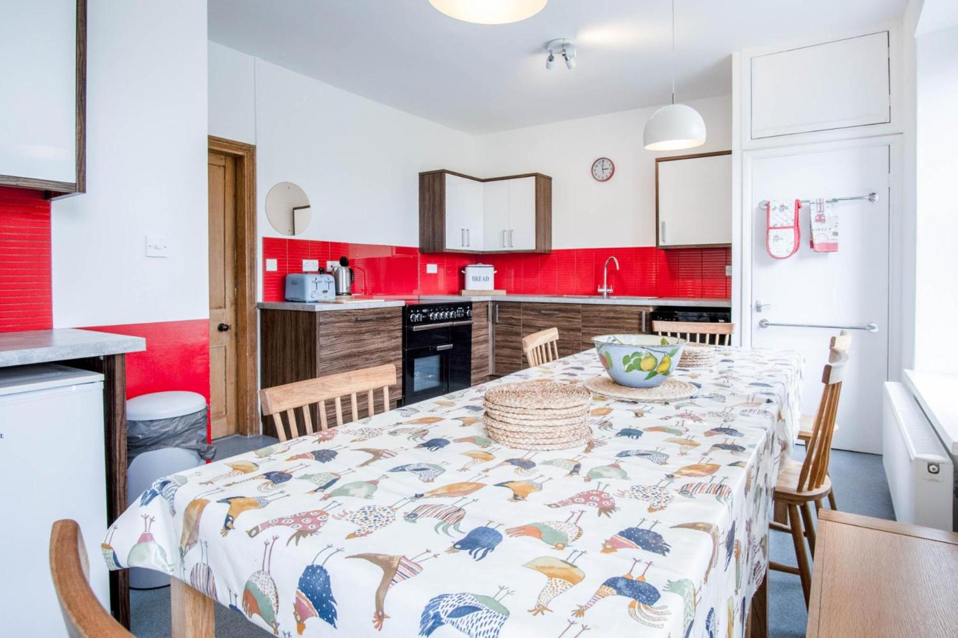 Fern Bank - 5 Bedroom House - Horton
