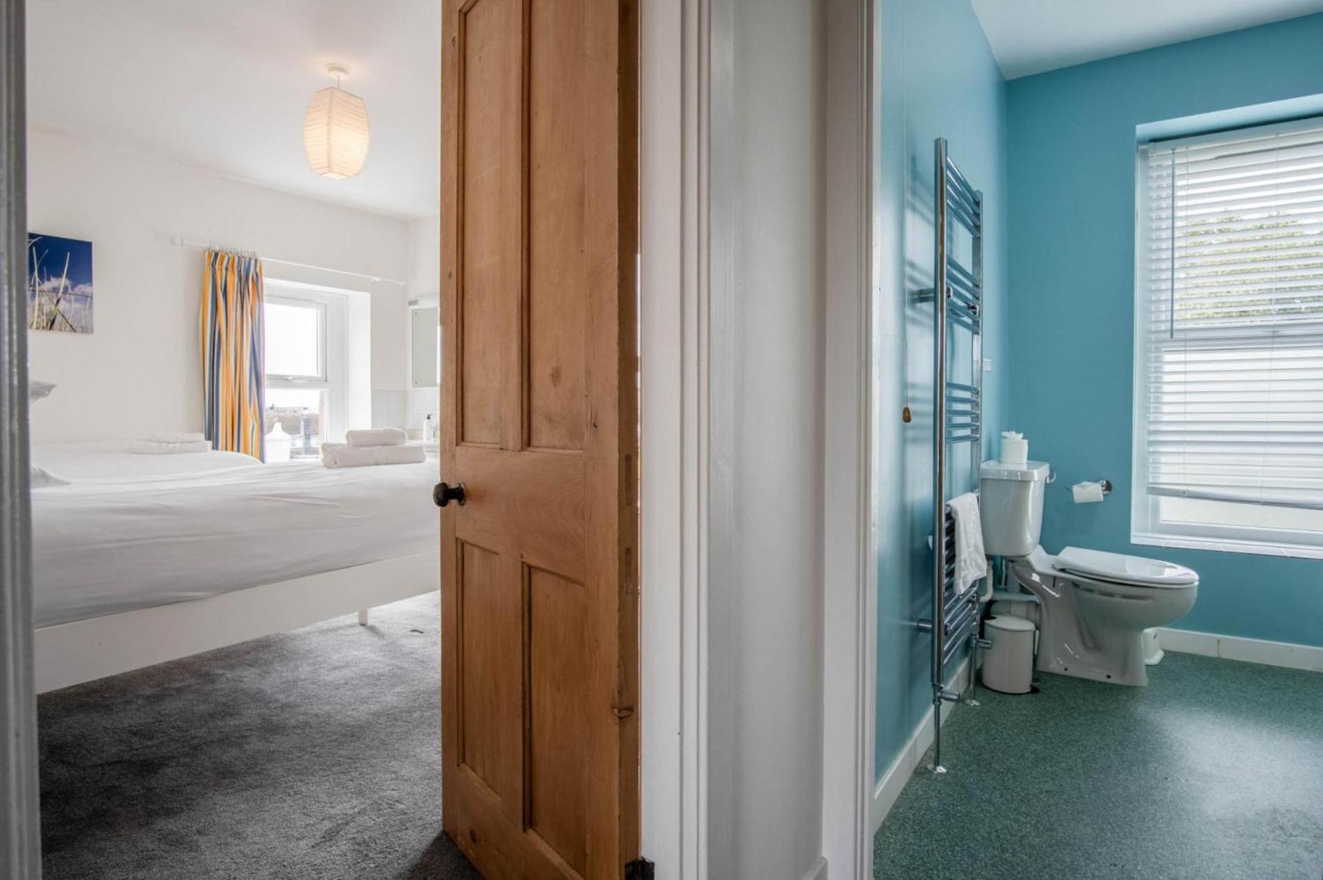 Fern Bank - 5 Bedroom House - Horton