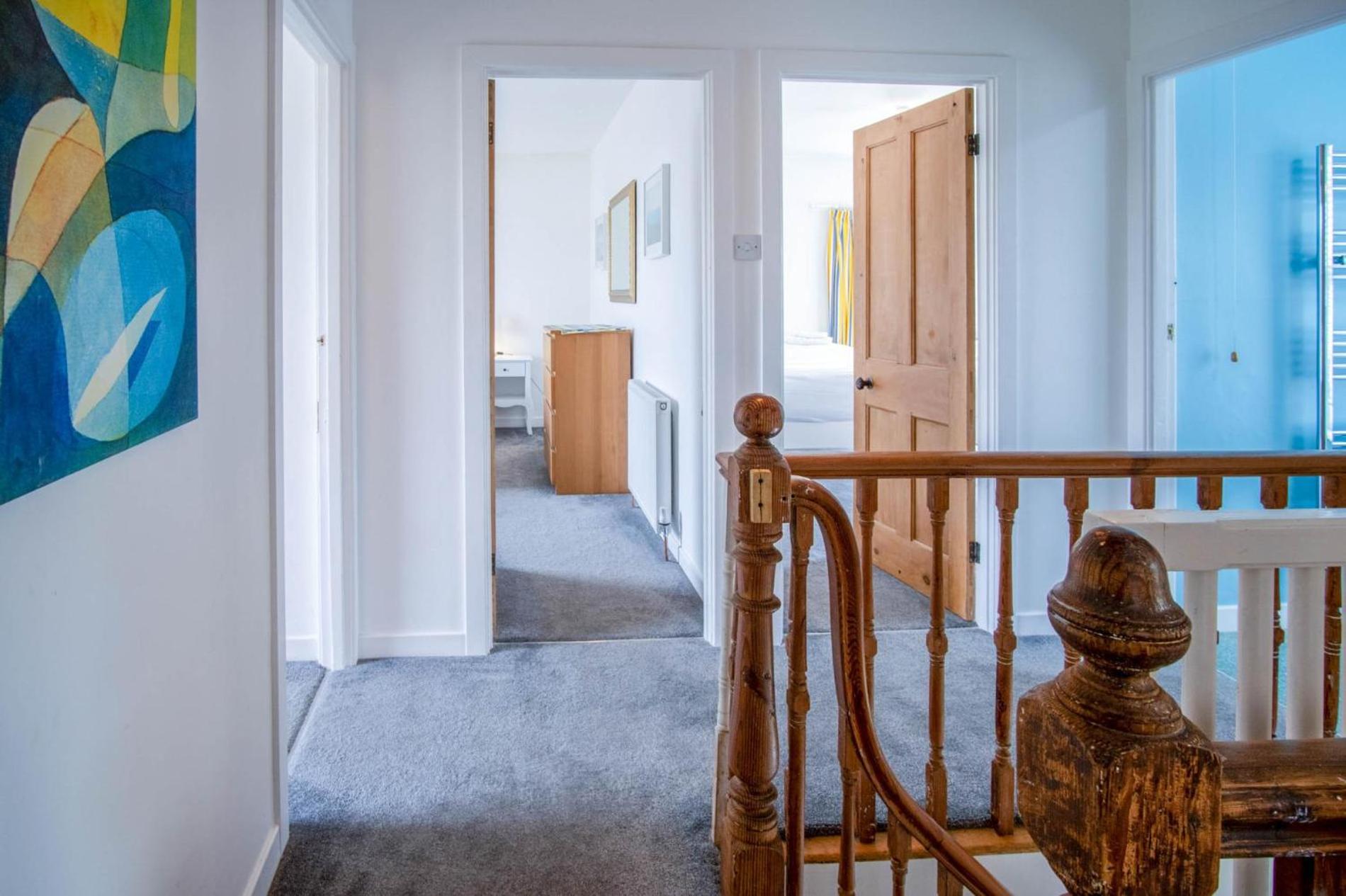 Fern Bank - 5 Bedroom House - Horton