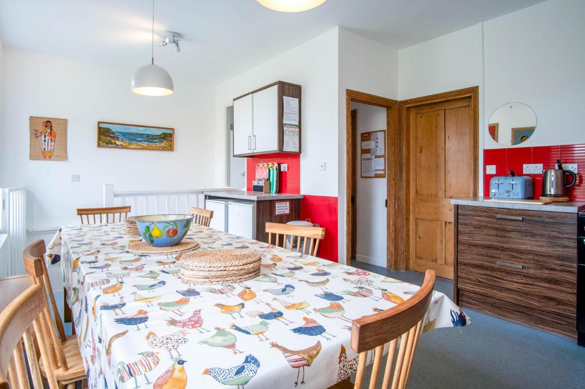 Fern Bank - 5 Bedroom House - Horton