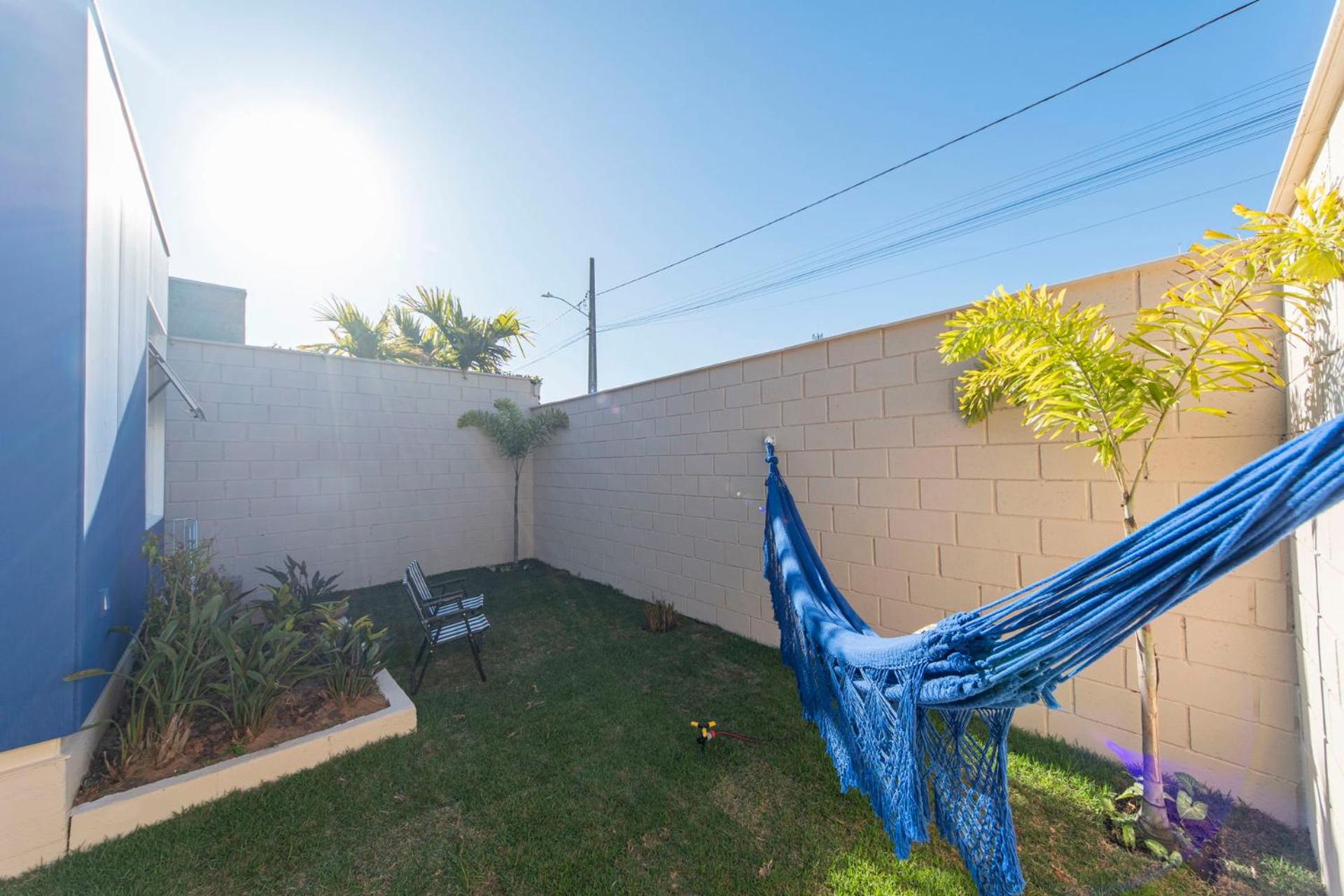 Casa com jardim e banheira para 2 pessoas UR7030