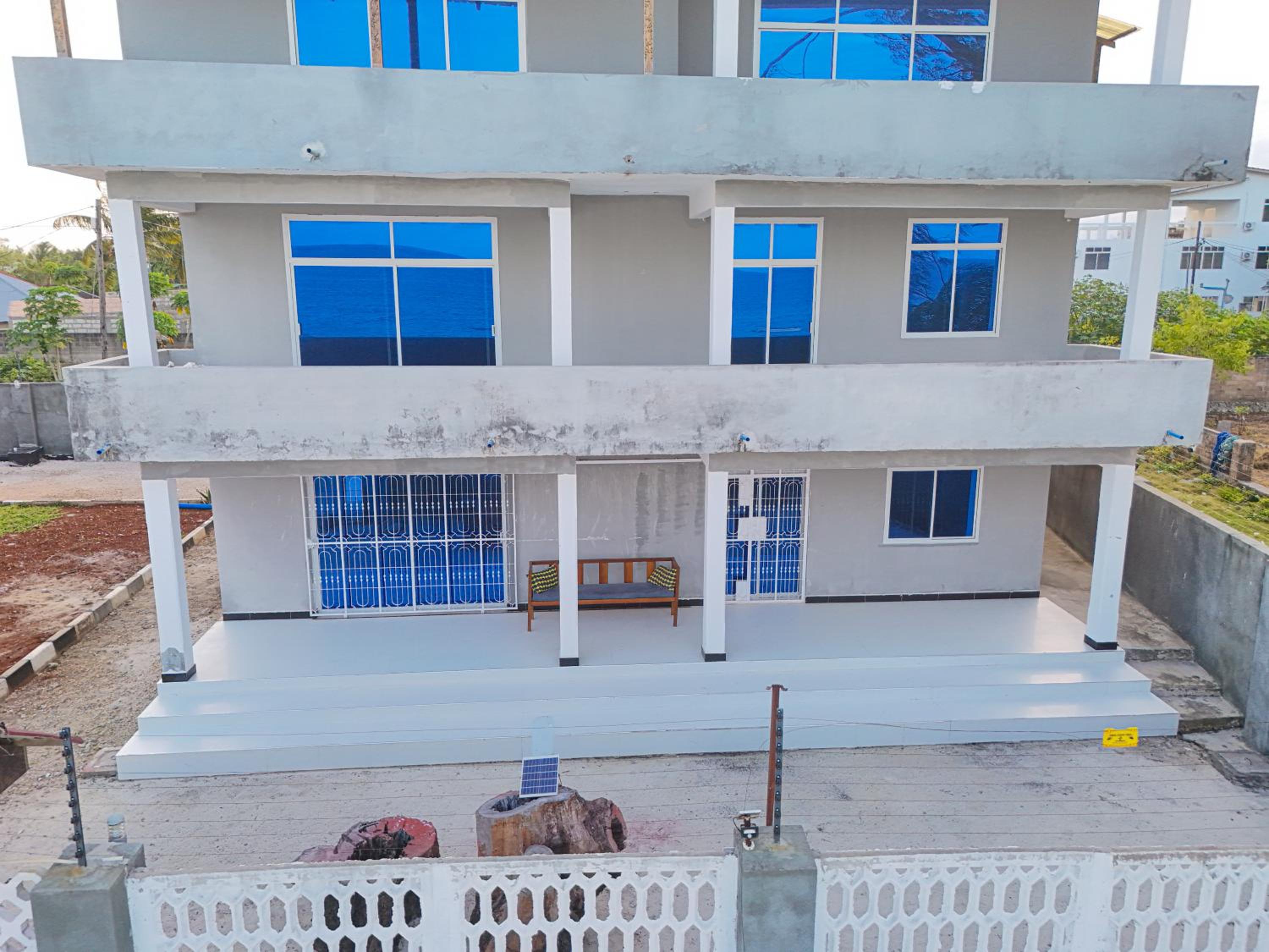 Oceanfront 2BR Zanzibar - Free Airport Shuttle