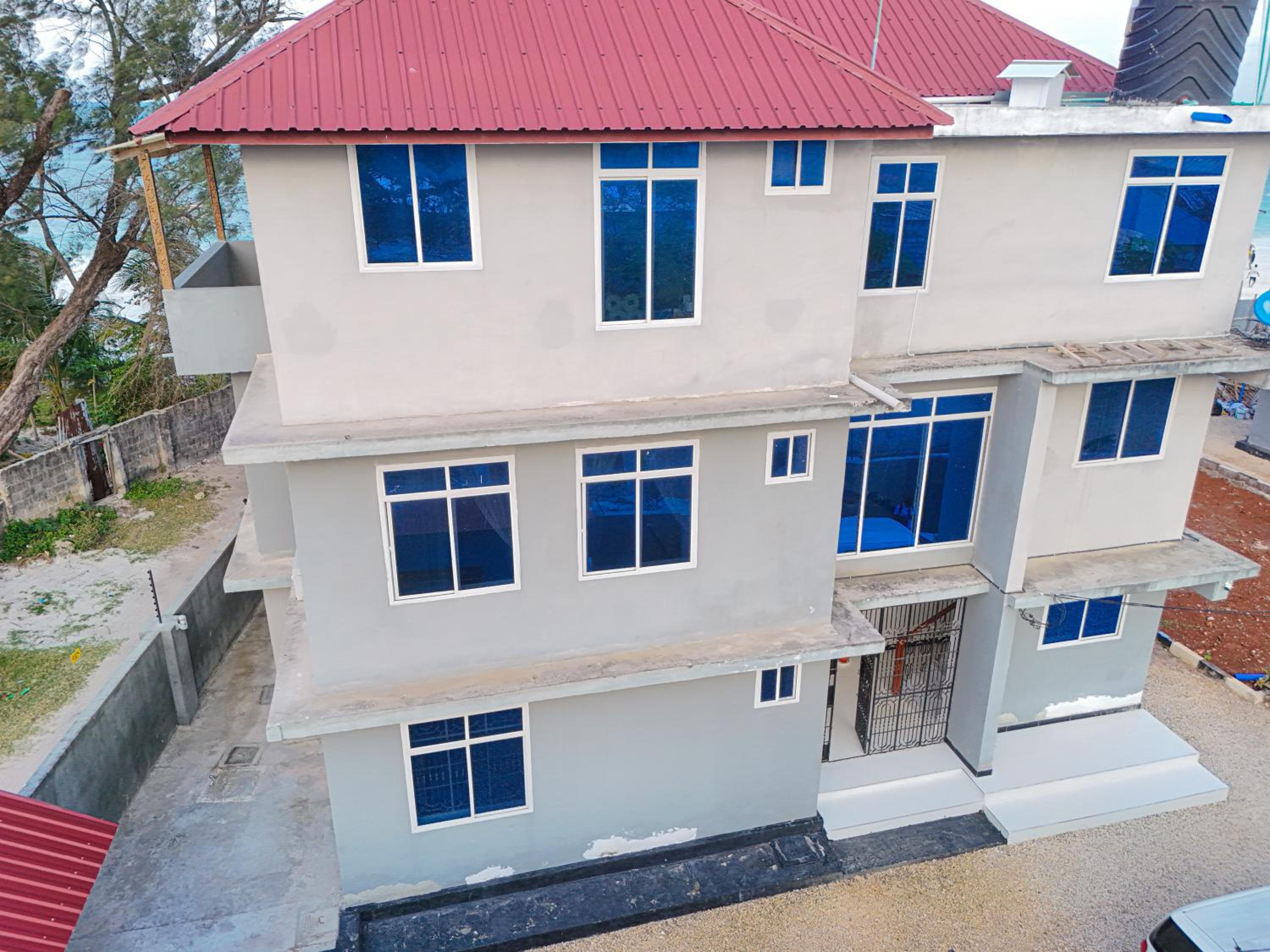 Oceanfront 2BR Zanzibar - Free Airport Shuttle