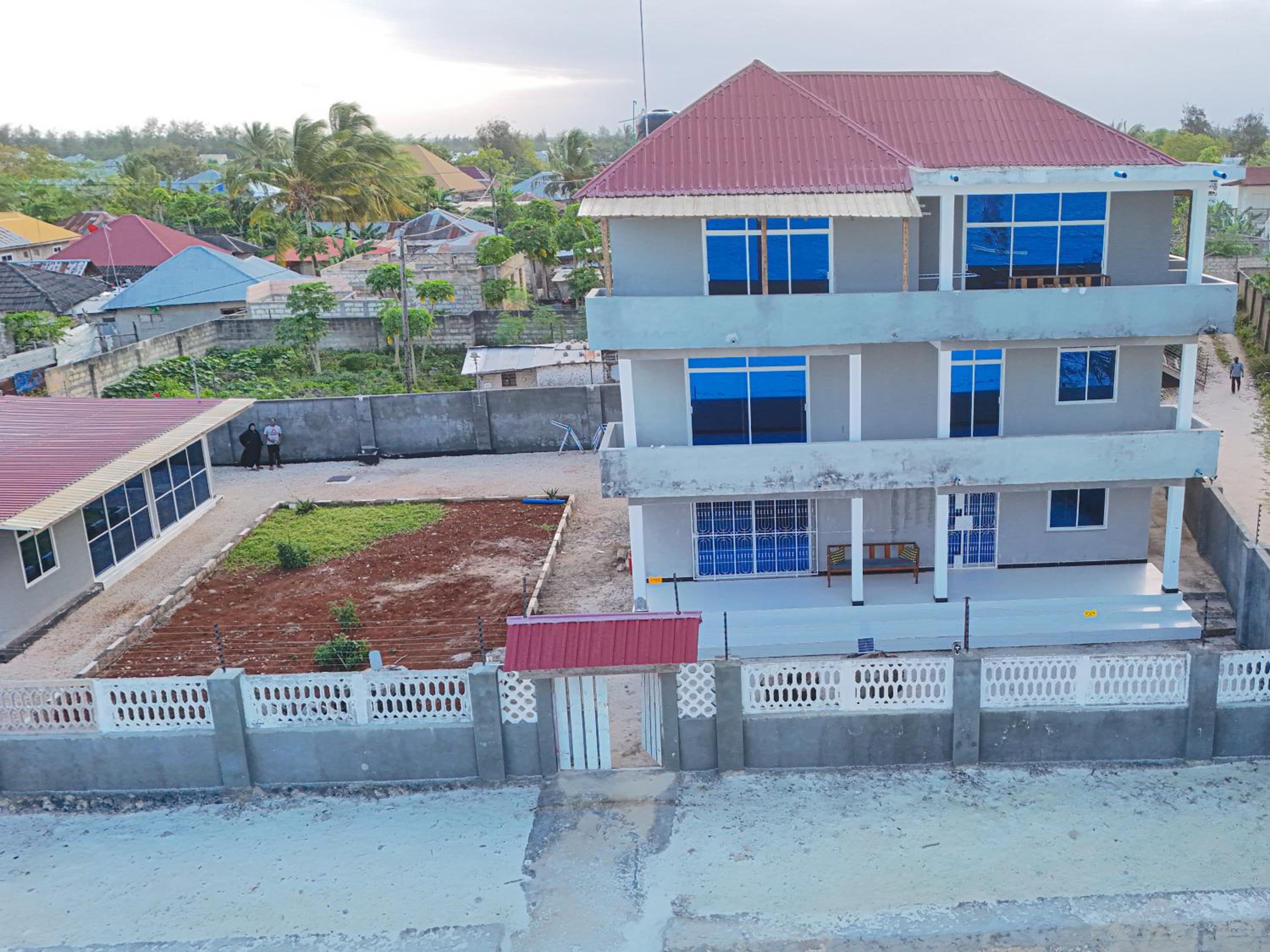 Oceanfront 2BR Zanzibar - Free Airport Shuttle