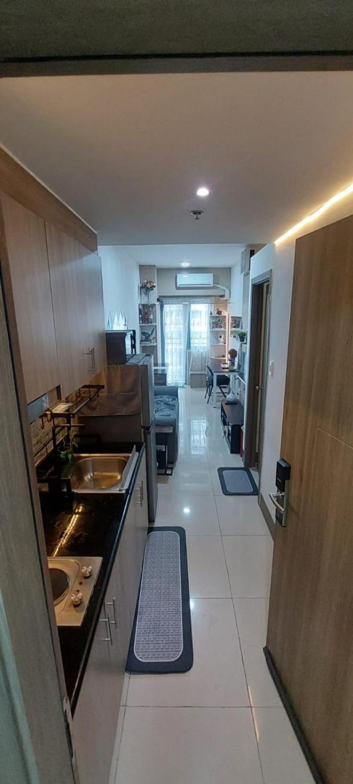 Fully Furnished 1 Bedroom Condo - Fame Residences, Tower 2