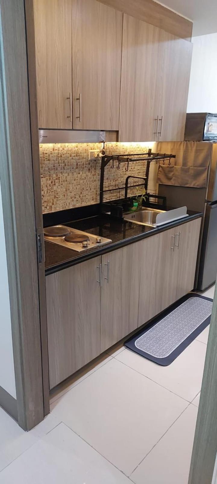 Fully Furnished 1 Bedroom Condo - Fame Residences, Tower 2