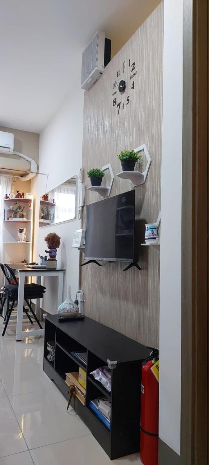 Fully Furnished 1 Bedroom Condo - Fame Residences, Tower 2