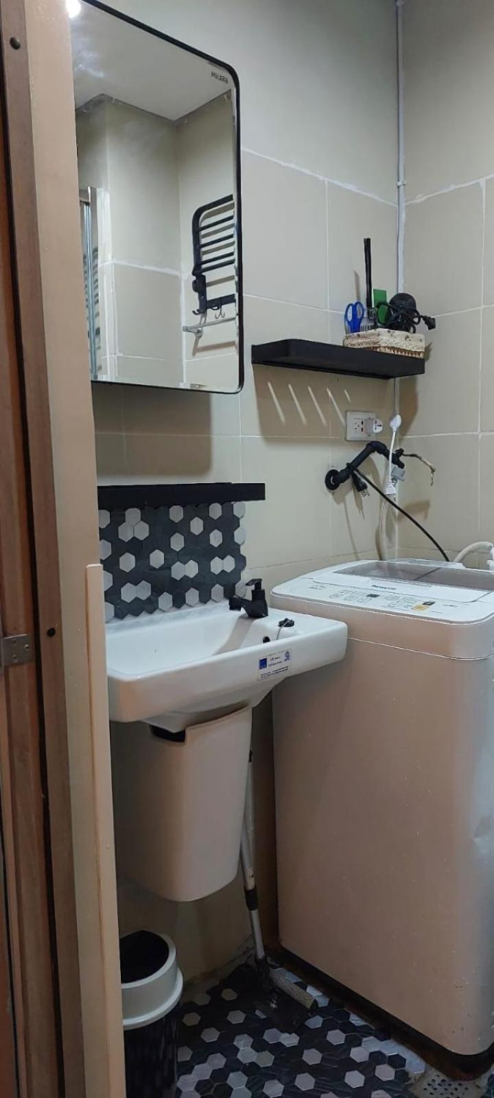 Fully Furnished 1 Bedroom Condo - Fame Residences, Tower 2