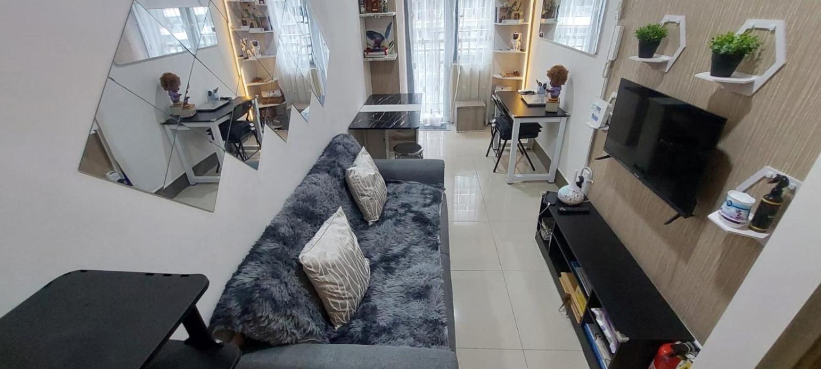 Fully Furnished 1 Bedroom Condo - Fame Residences, Tower 2