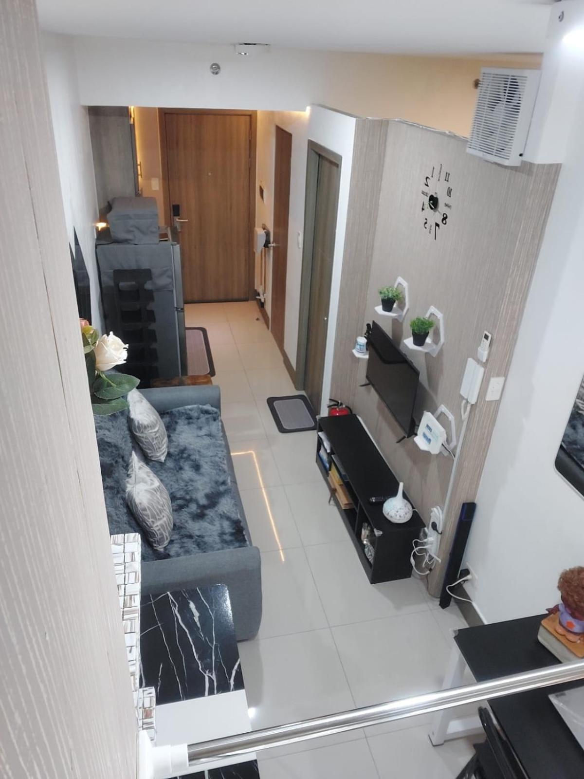Fully Furnished 1 Bedroom Condo - Fame Residences, Tower 2