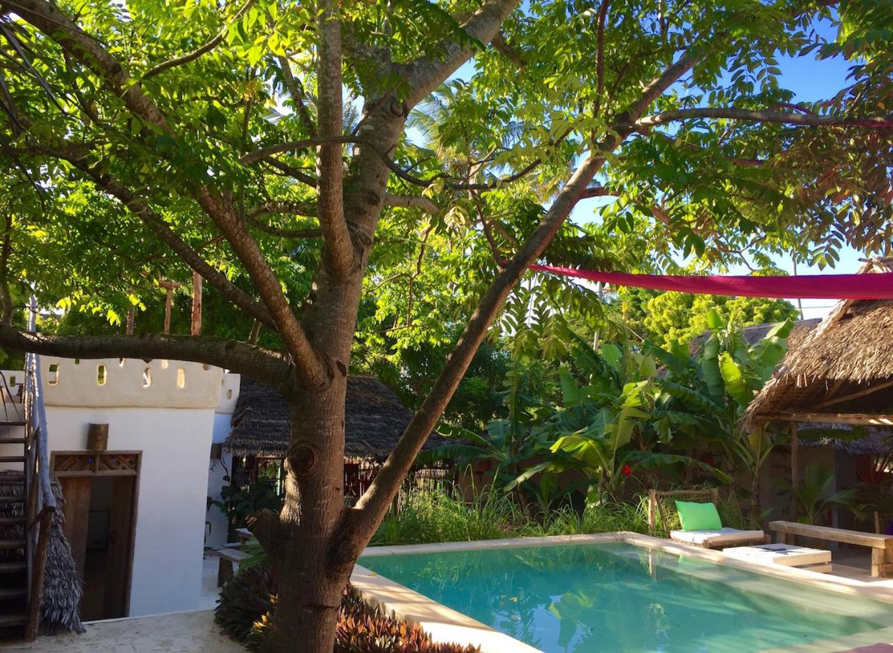 Zanzistar Lodge