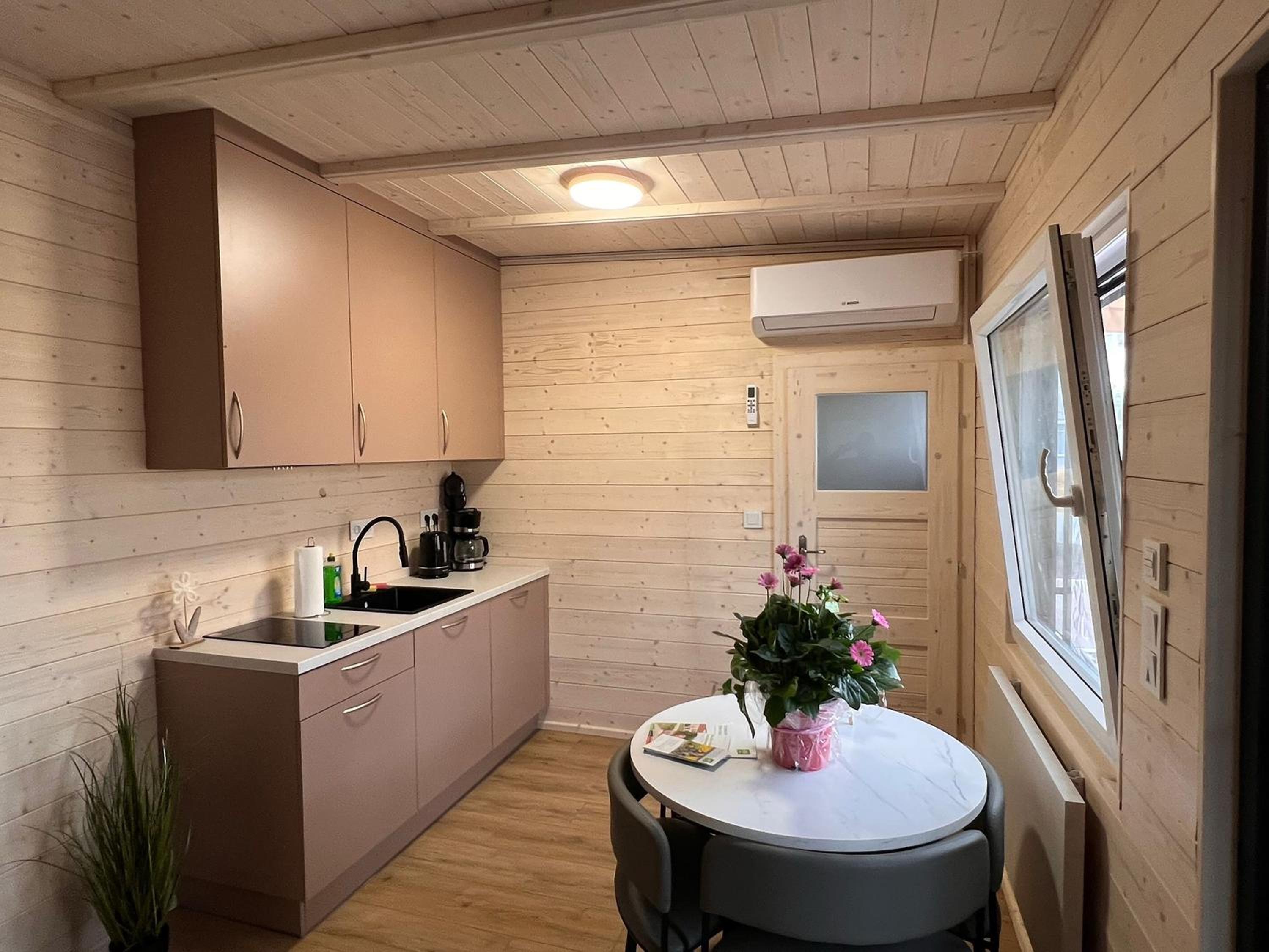 Mini Ferienhäuschen am Bergheider See