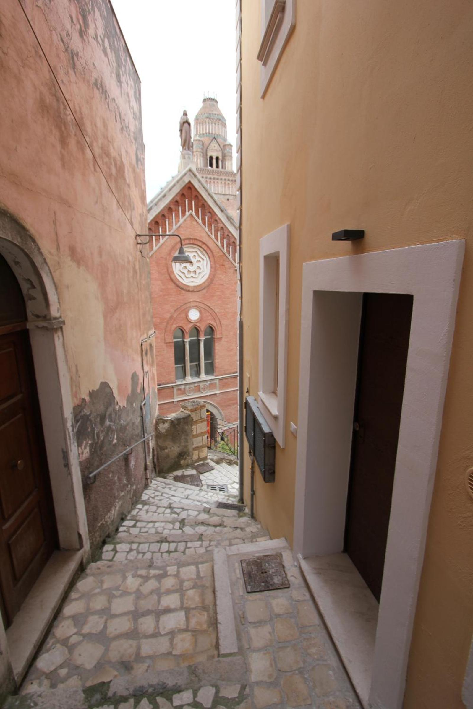 Photo 87