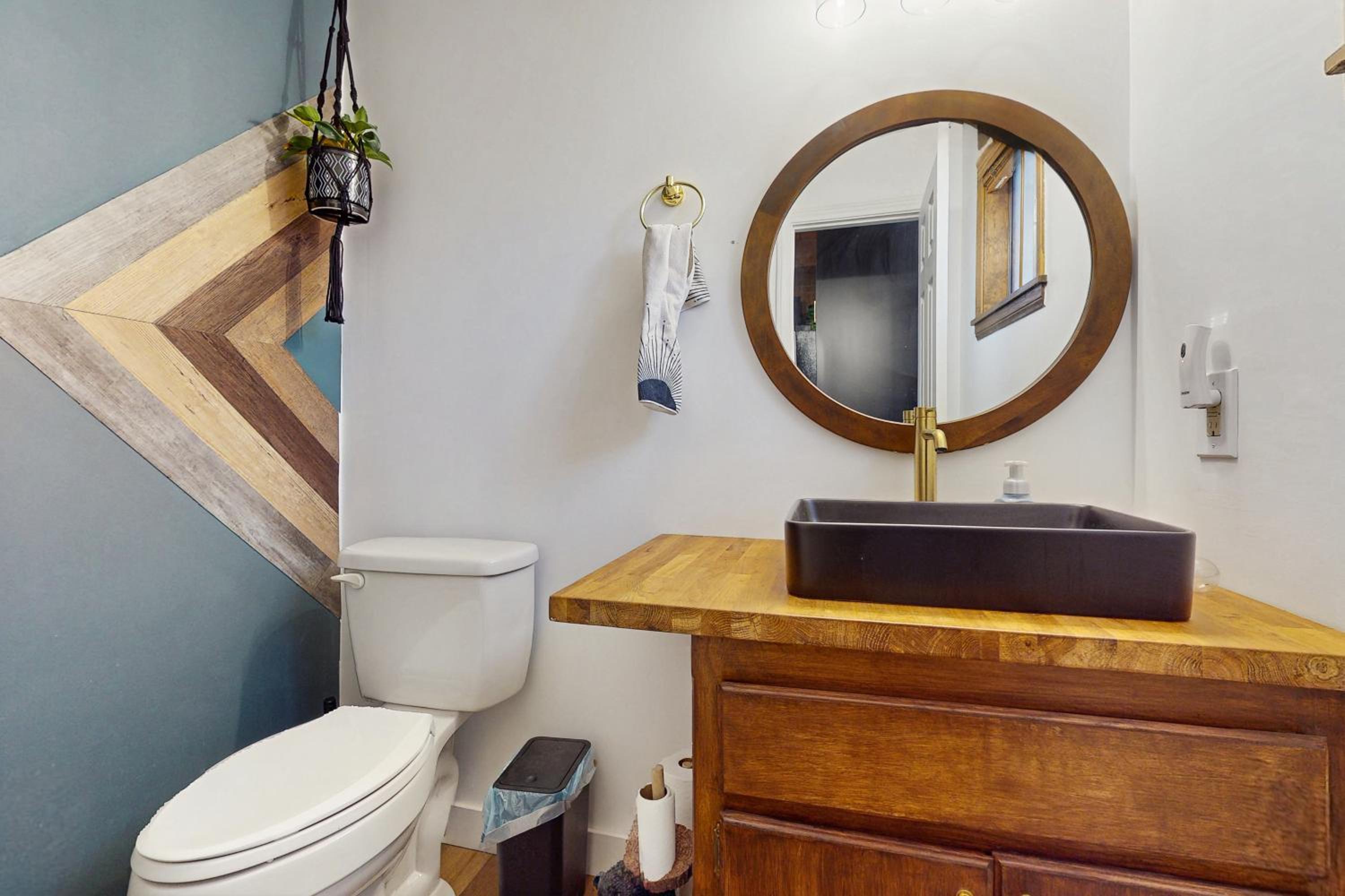 Boat, Hike, Ski and Fish Running Springs Retreat