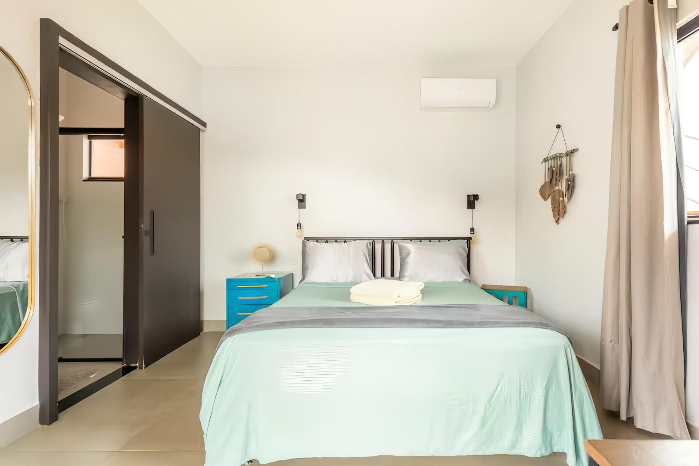 Casa com piscina, vista das montanhas, terraço, quintal