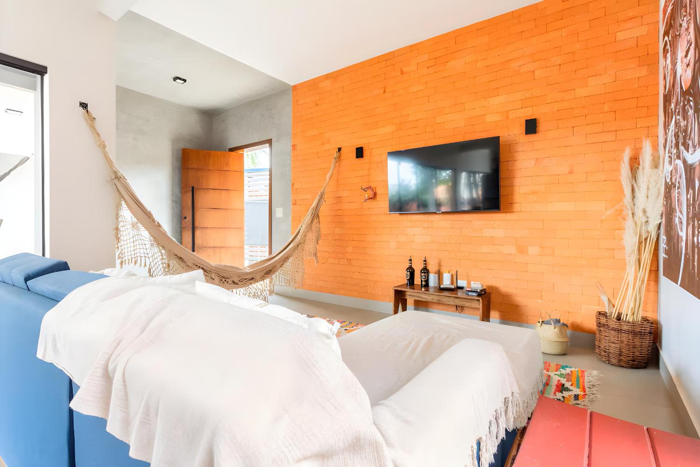 Casa com piscina, vista das montanhas, terraço, quintal