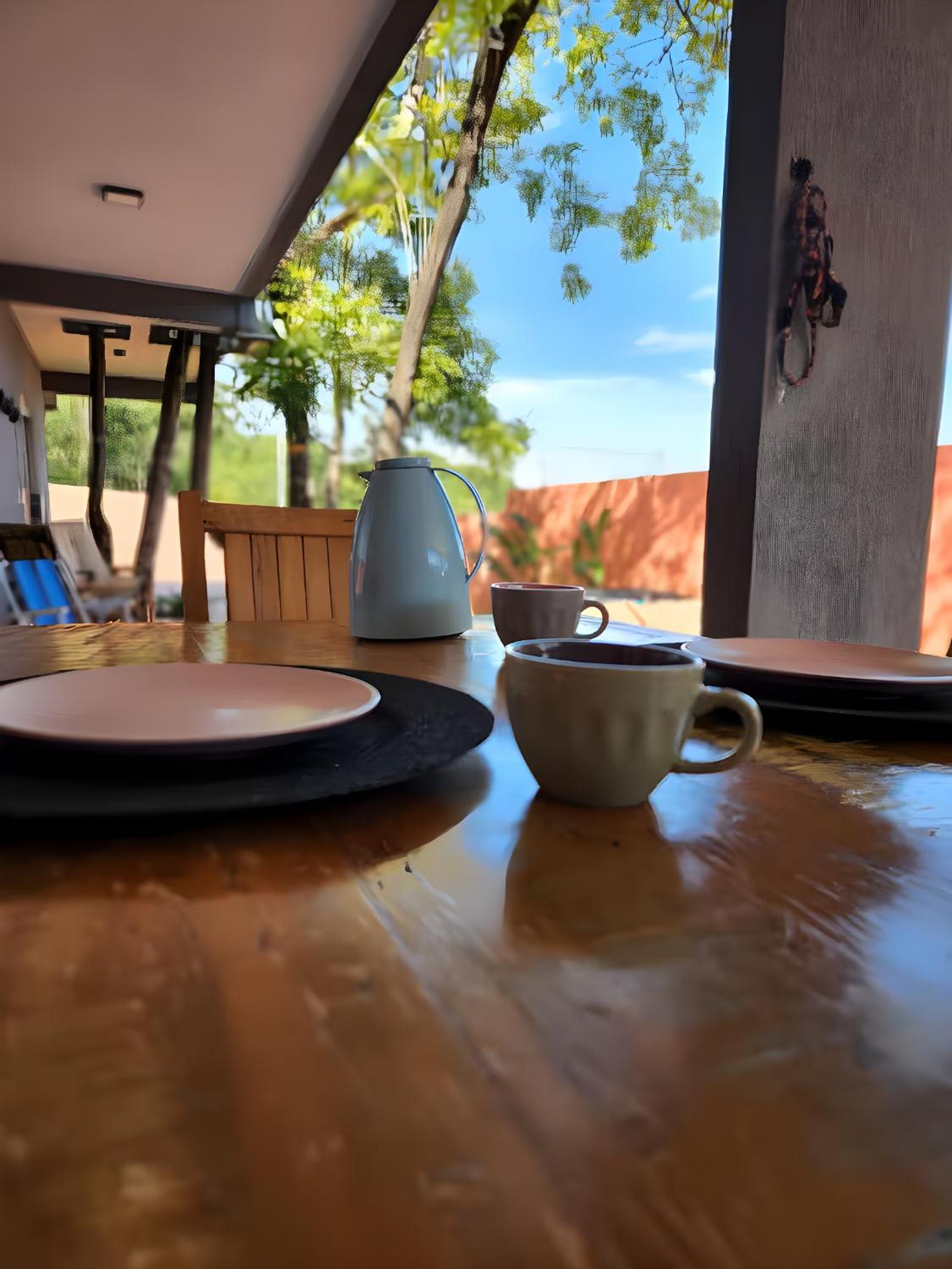 Casa com piscina, vista das montanhas, terraço, quintal