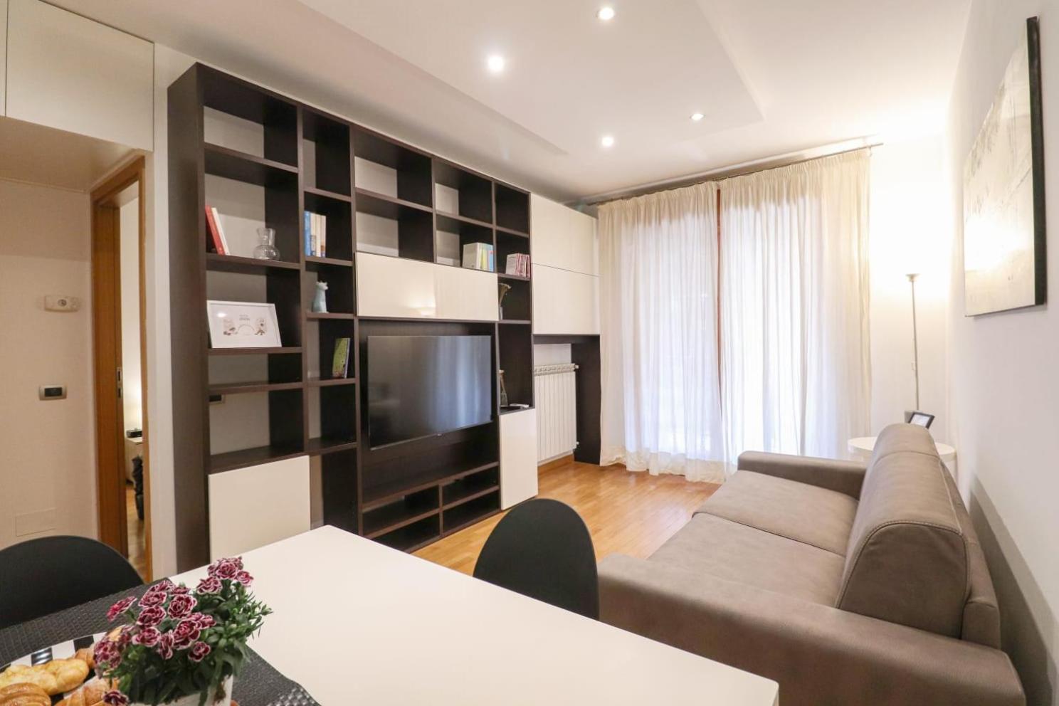 Olimpico Chic Home - Free Parking, Balcony, AC, Wi-Fi