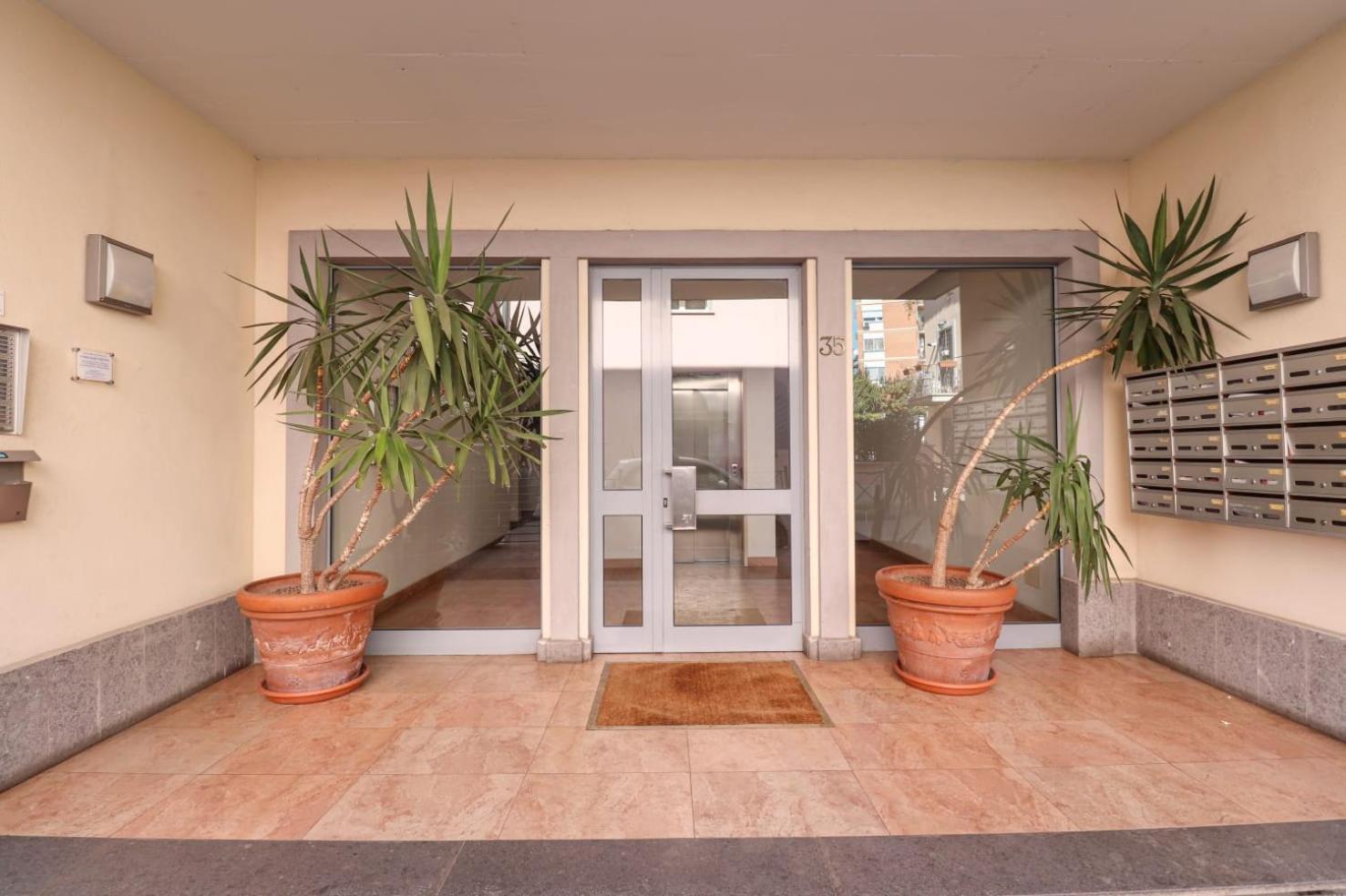 Olimpico Chic Home - Free Parking, Balcony, AC, Wi-Fi