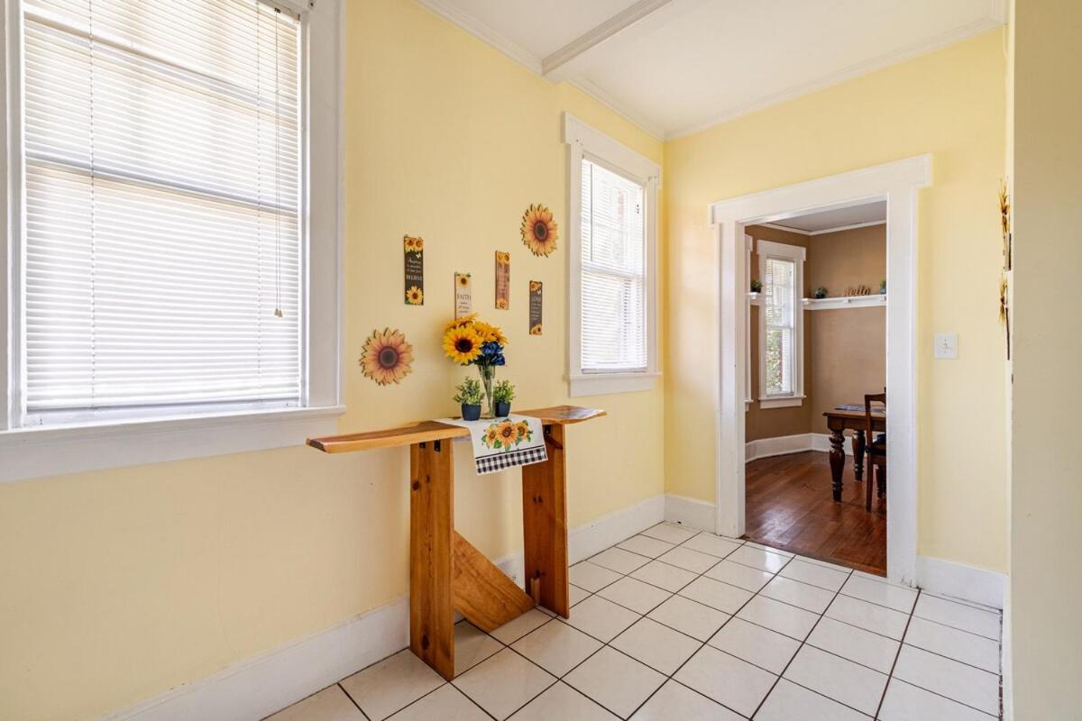 Hideaway 3BR 5 min to Stadium