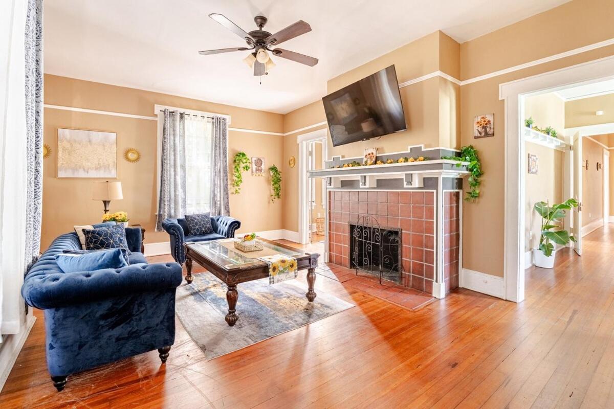 Hideaway 3BR 5 min to Stadium