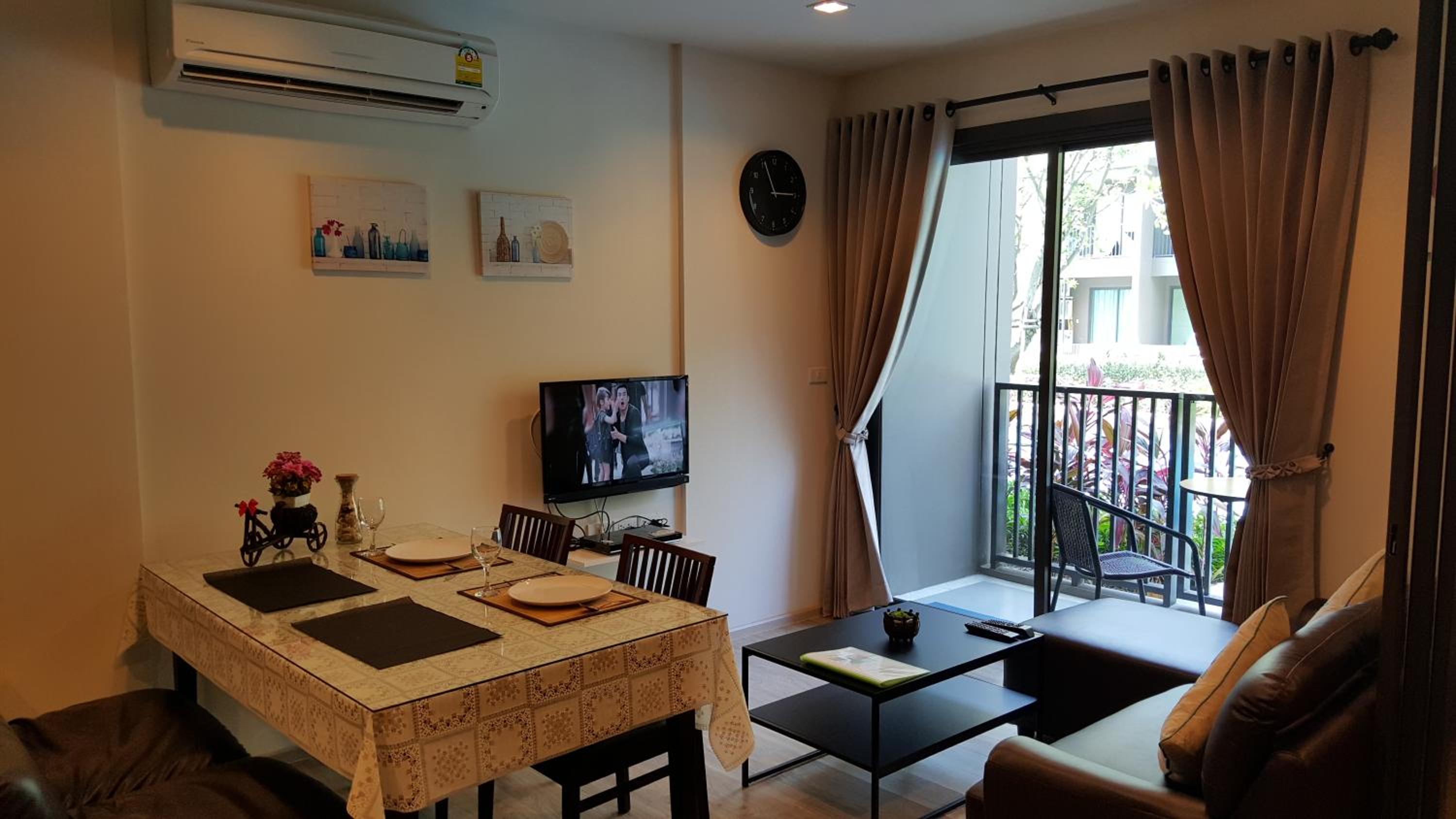 The Relaxing Room Pool Access at Rain Resort Condominium Cha Am- Hua Hin
