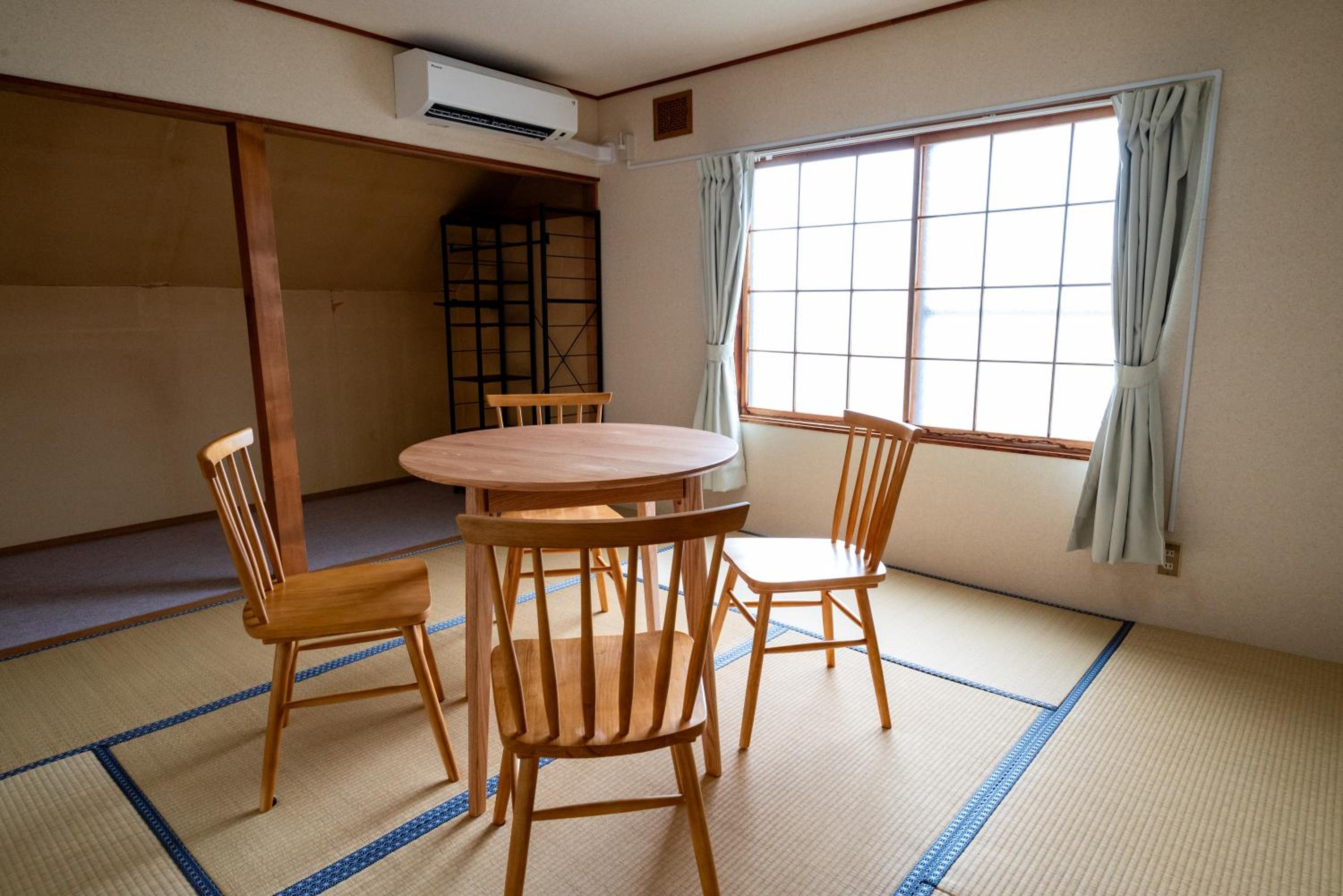 White Dream Lodge Furano
