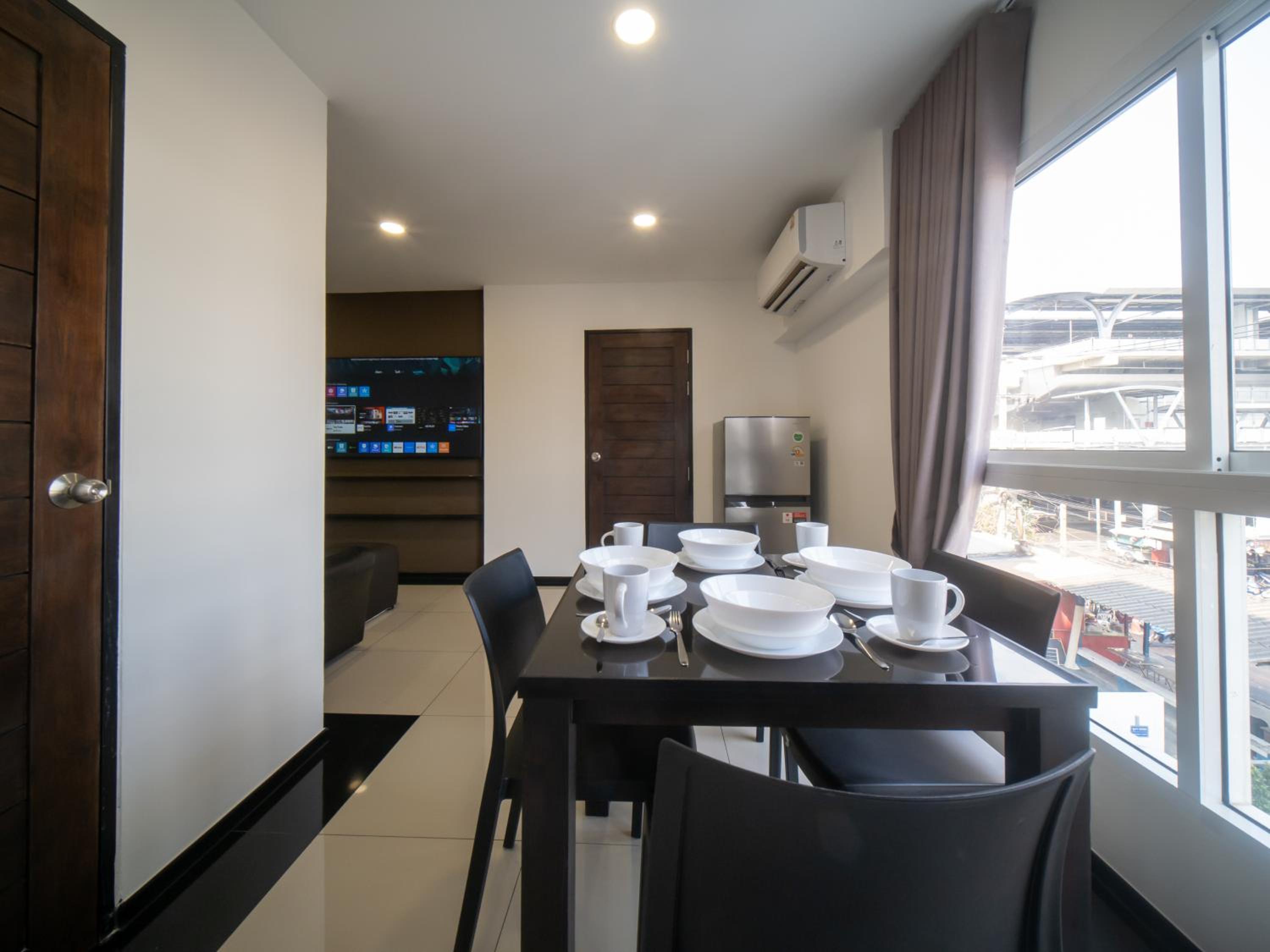 Samutprakarn Hotel
