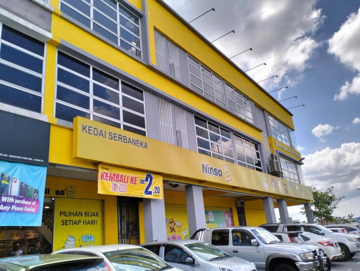 Kuching Homestay 8th Floor Mountain View