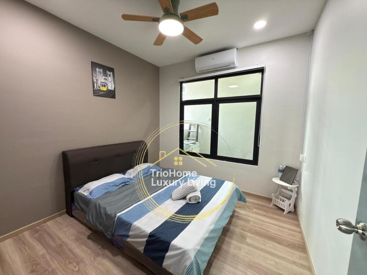 Kuching Homestay 8th Floor Mountain View