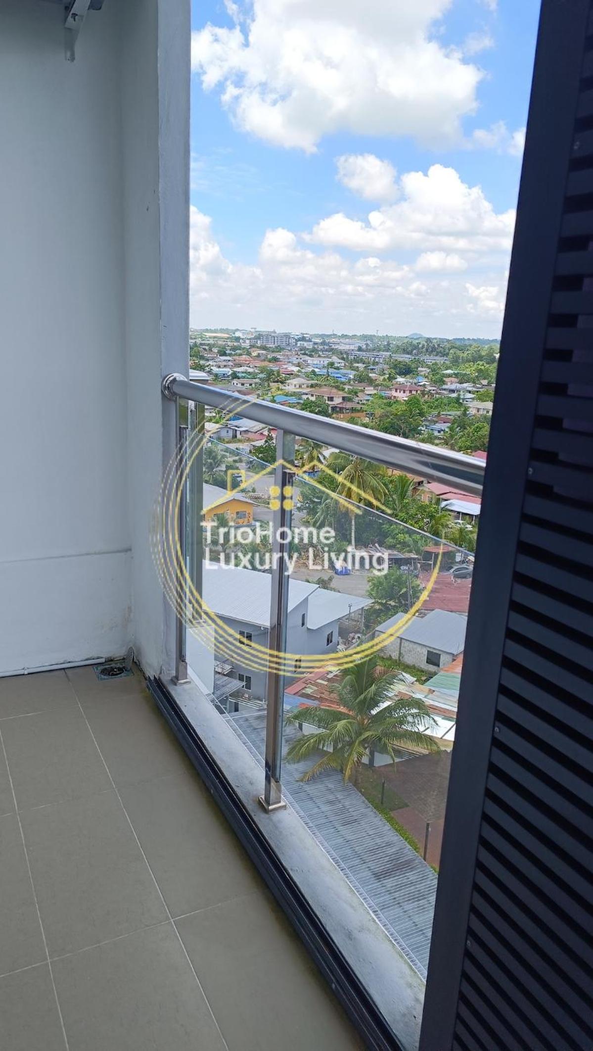 Kuching Homestay 8th Floor Mountain View