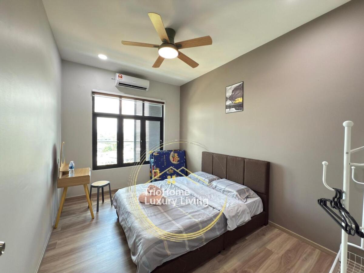 Kuching Homestay 8th Floor Mountain View