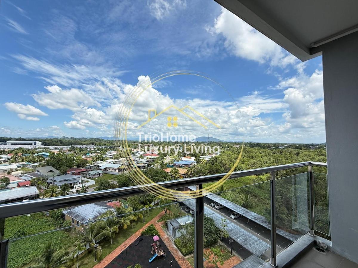 Kuching Homestay 8th Floor Mountain View