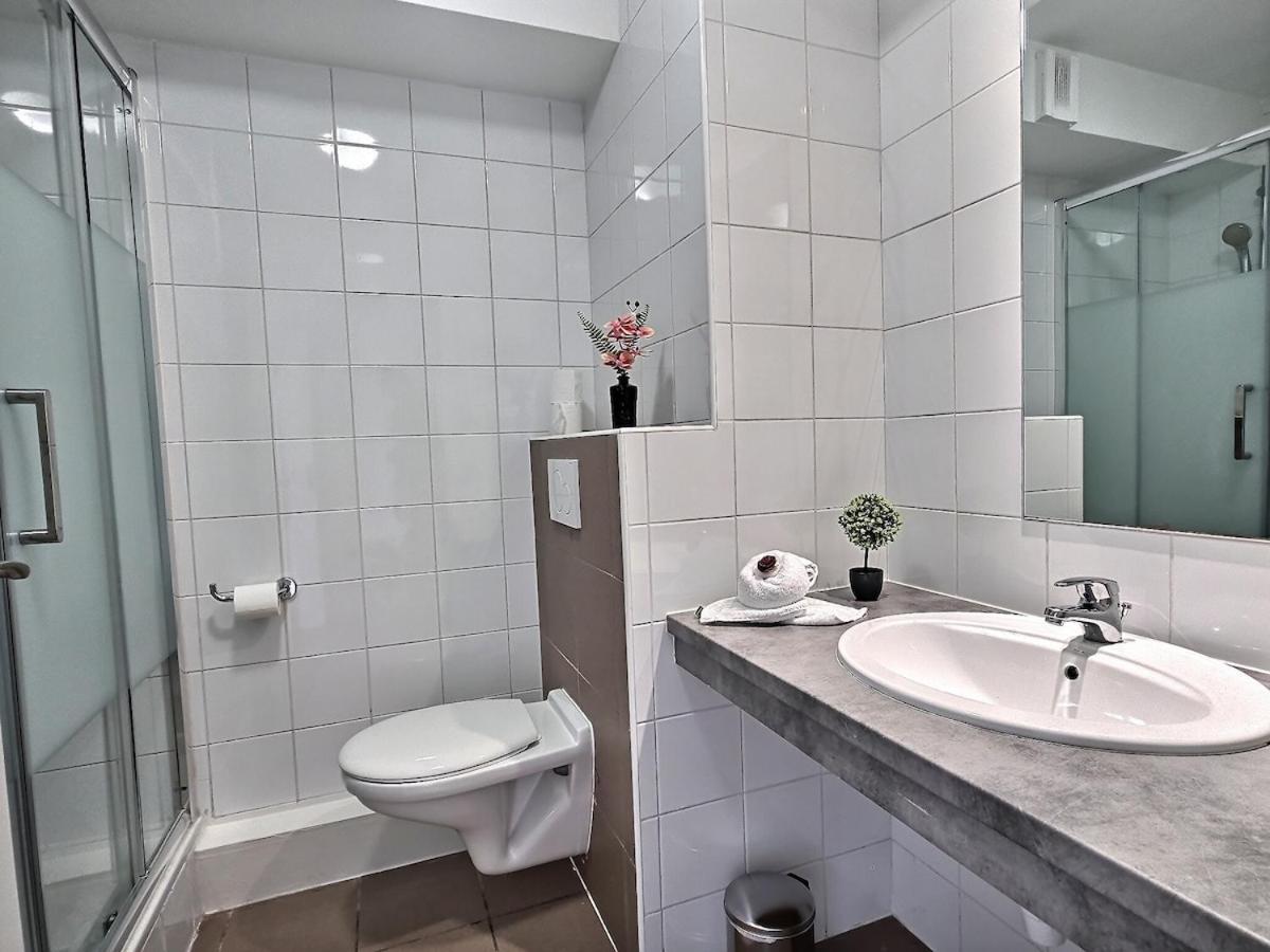 5 Mins to Train Station - Free Parking Space - DisneyLand - Dolce Vita I