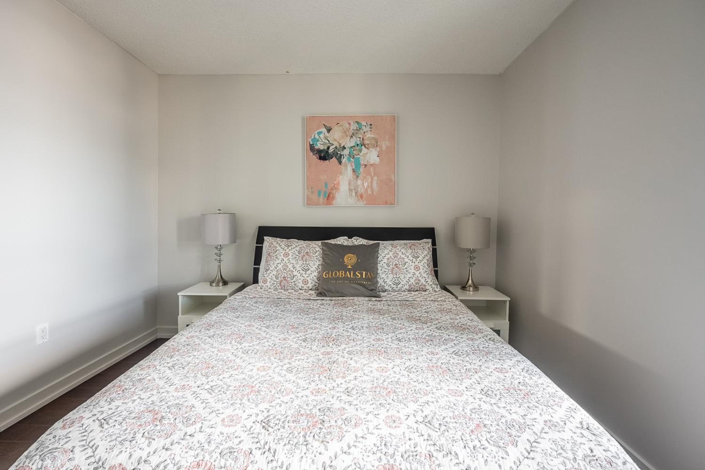 Bright 2 Bedroom 2 Bathroom Condo with Balcony Downtown Toronto