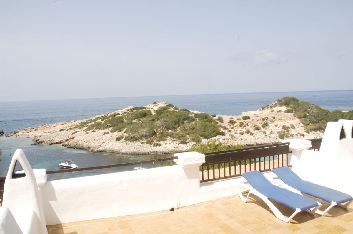 outdoor BBQ area