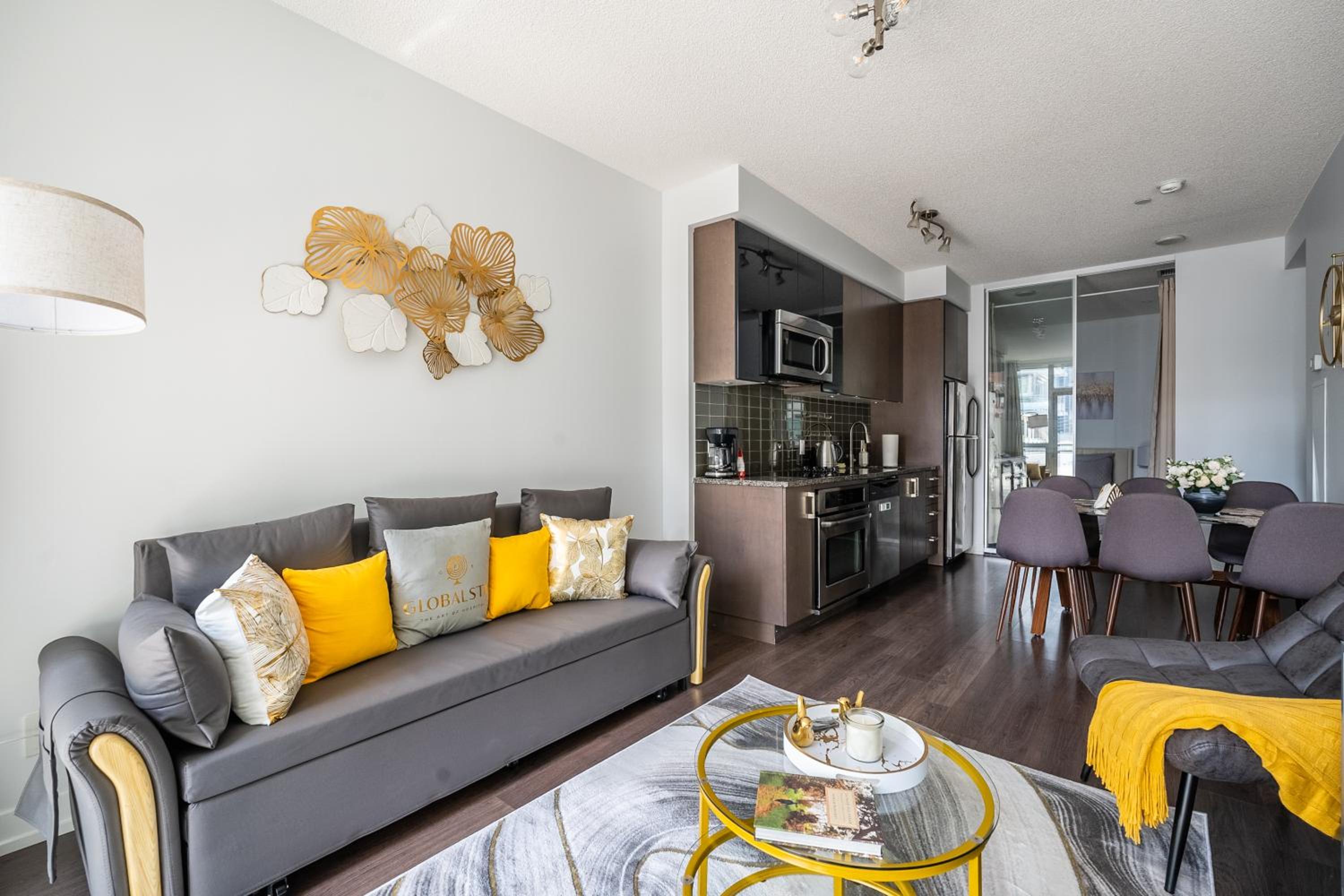 Modern Apartments 2BR 2BA Lillian St with Balcony