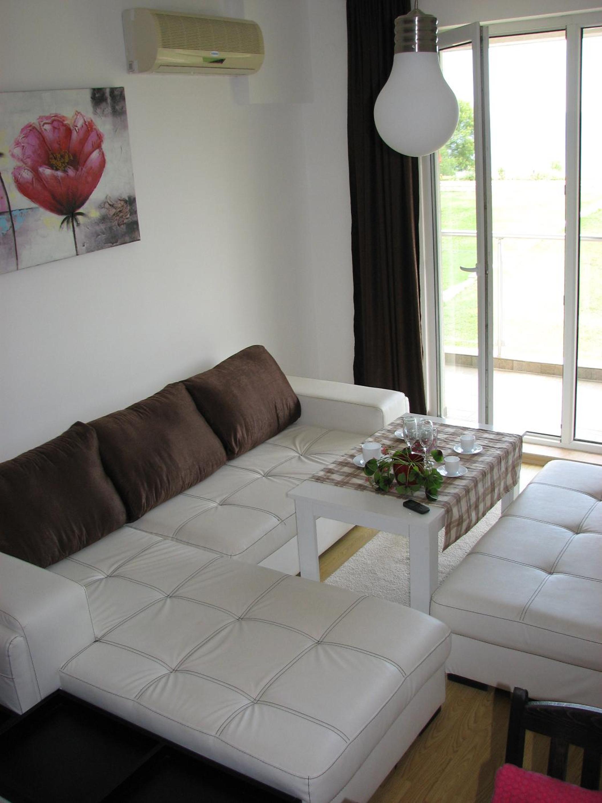 Two-Bedroom Apartment Donika view 3