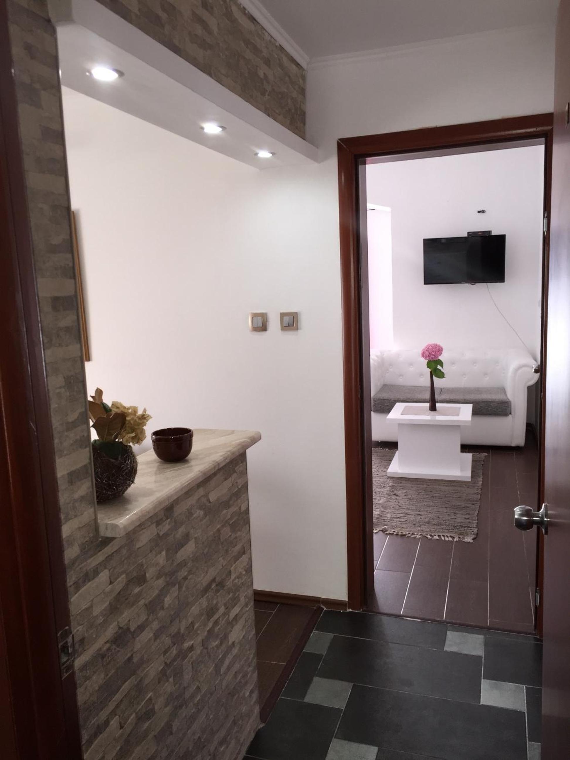 Apartments MaXhit
