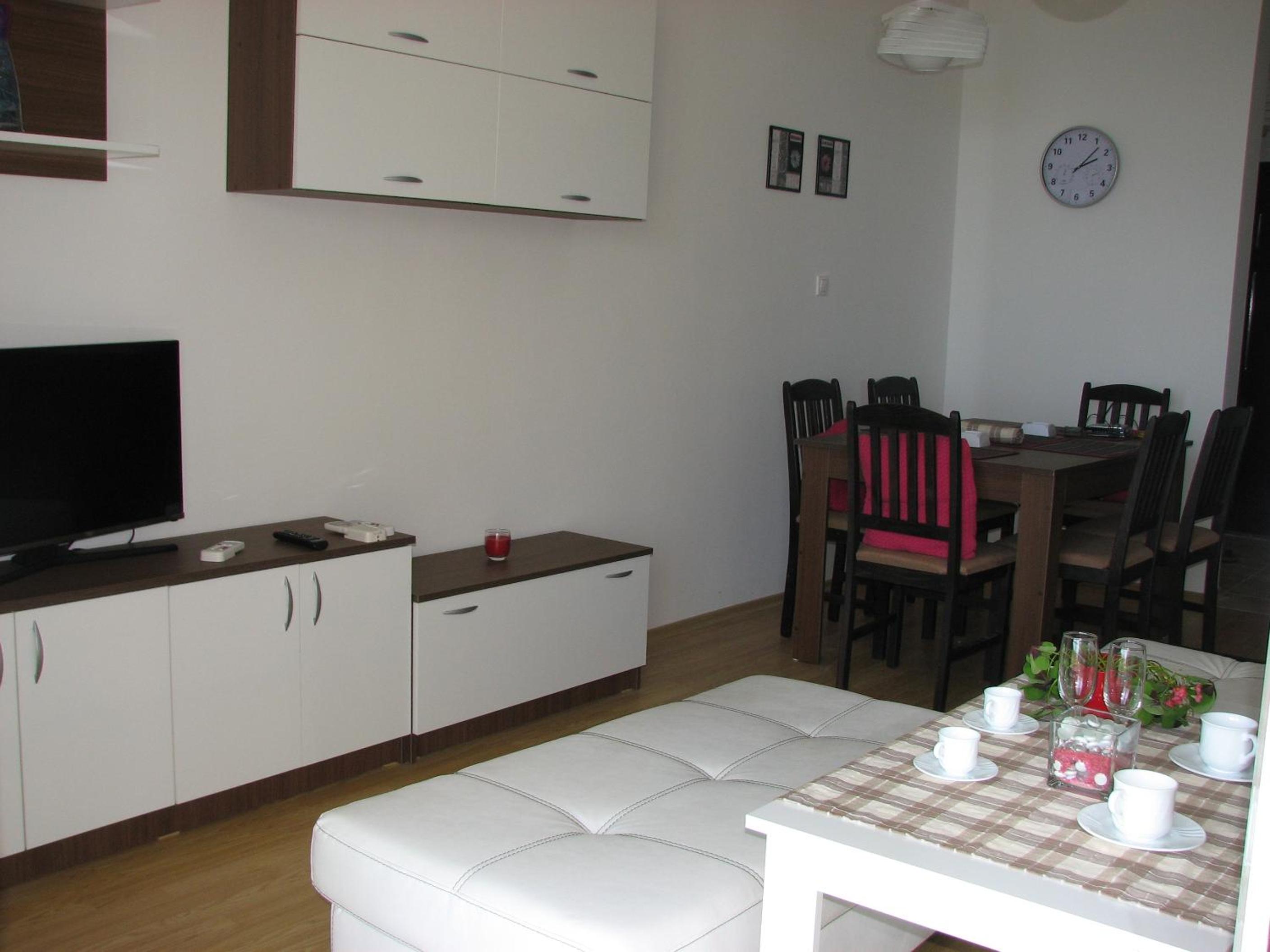 Two-Bedroom Apartment Donika view 2