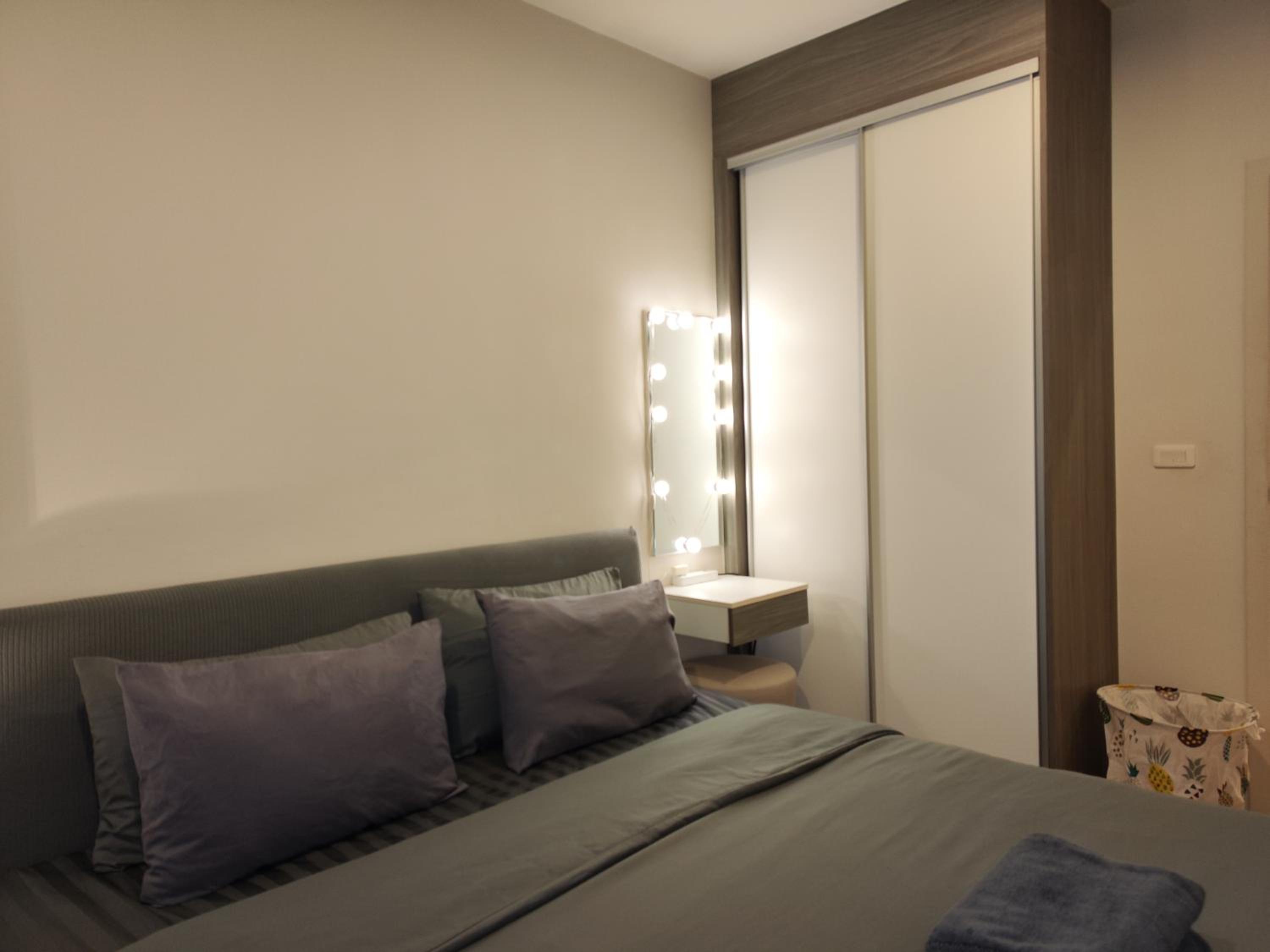 4 Floor - The Base Downtown Condominium next to Central Shopping Mall