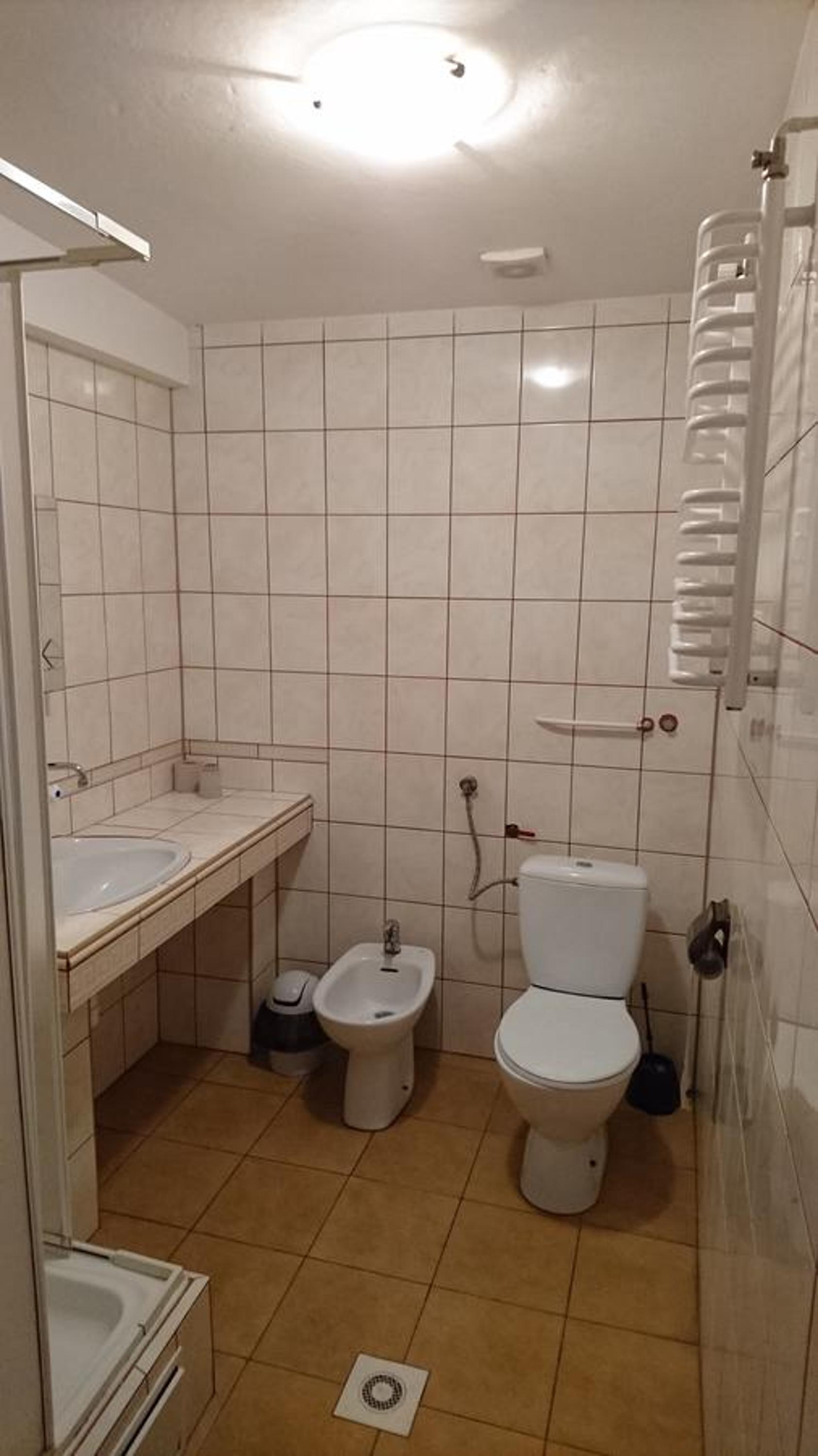 Photo 37
