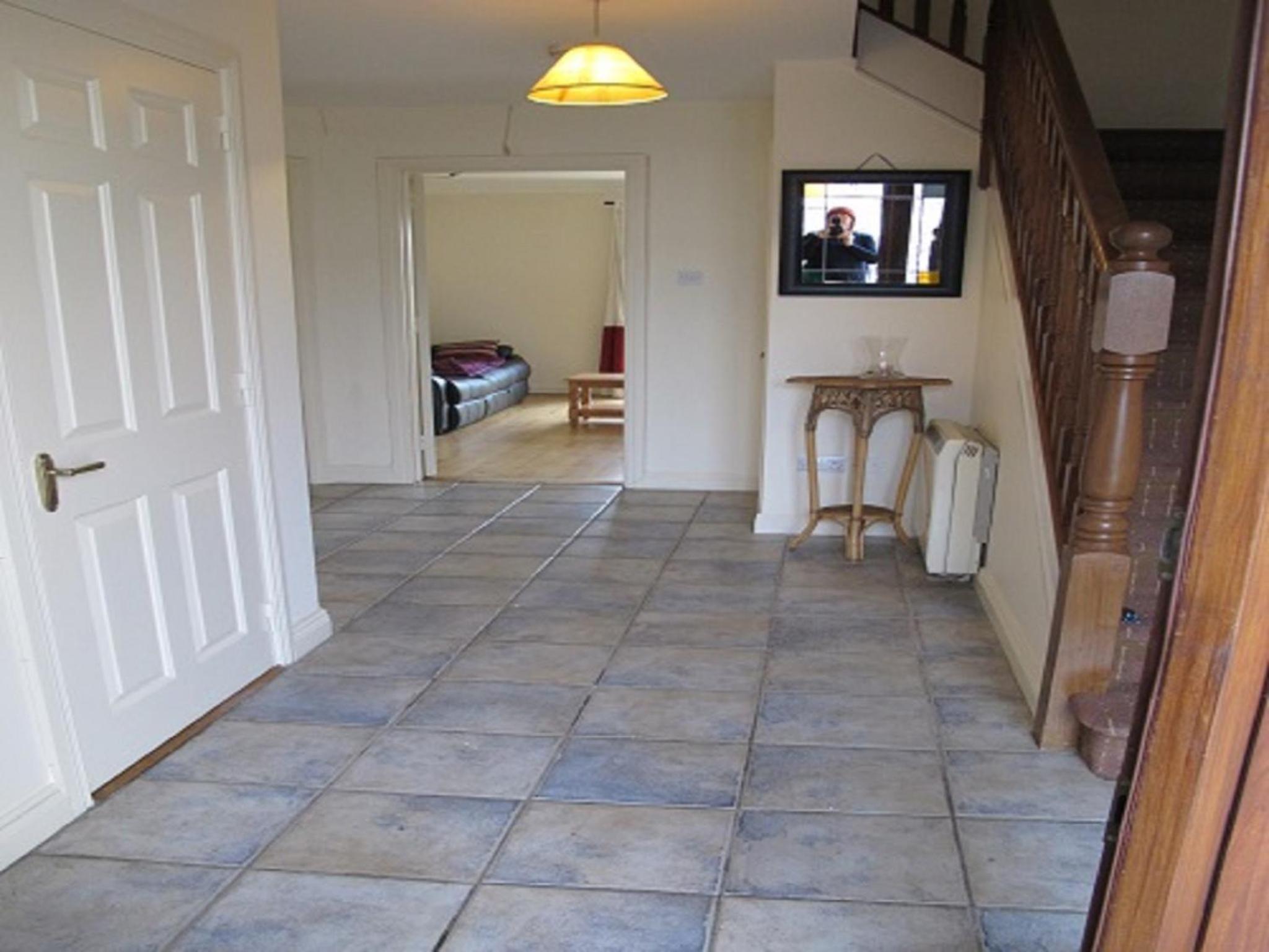 Ennis Vacations - Cathedral Court - Property Image 3