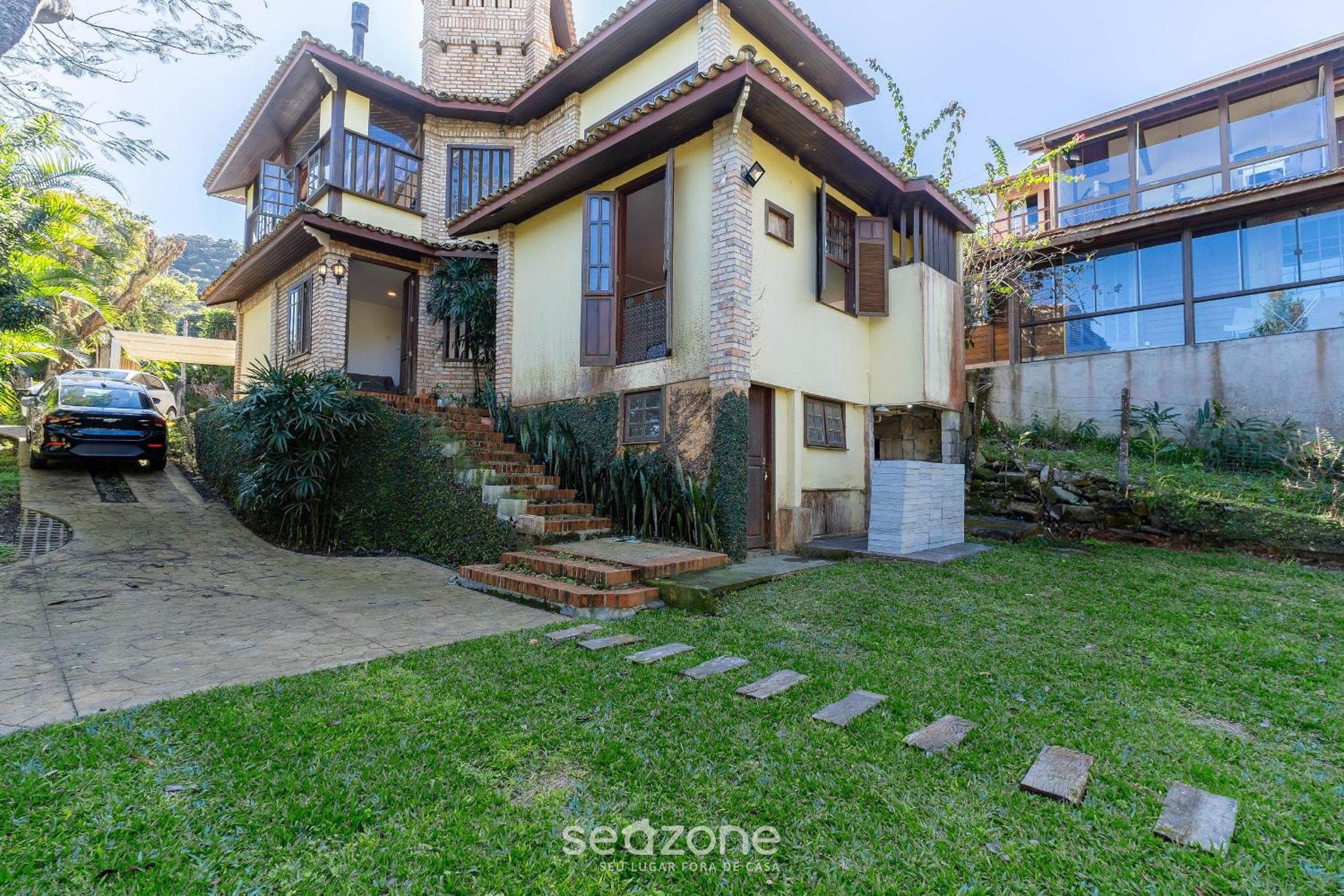 House with BBQ 550m from the Beach GSS0488