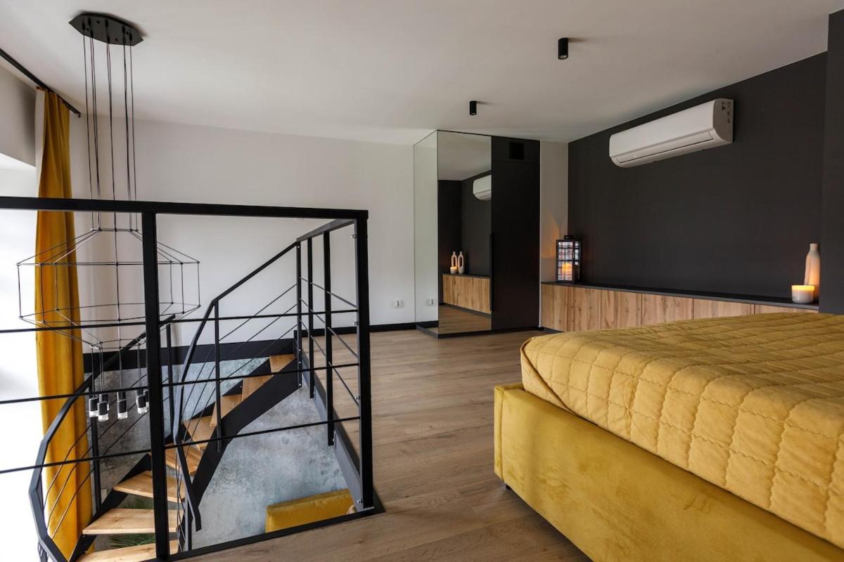 Close-Golden Apartments Wroclaw - Stylish Loft Apartment - Great Location &Jana Pawła33