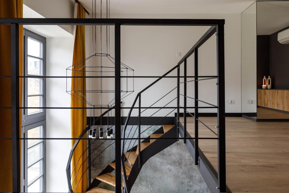 Close-Golden Apartments Wroclaw - Stylish Loft Apartment - Great Location &Jana Pawła33
