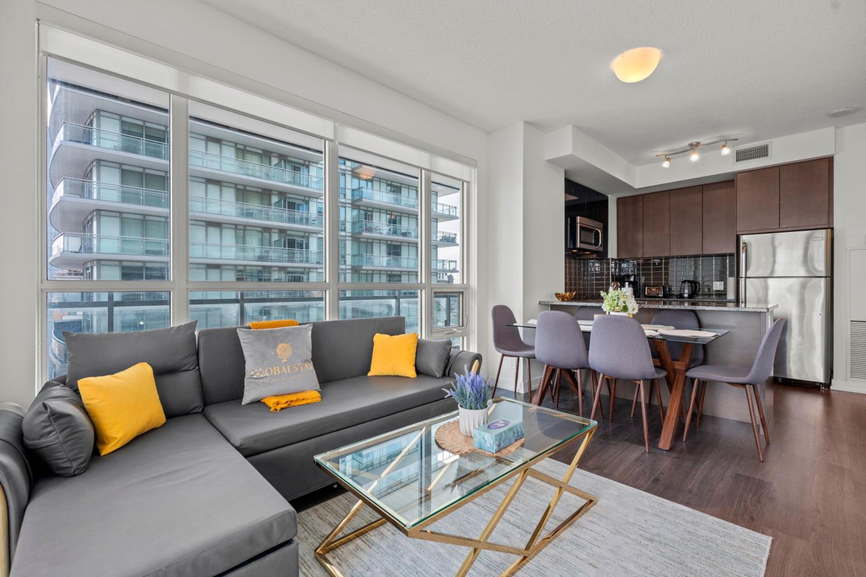 Cozy 2 Bedroom Dunfield Ave Apartment