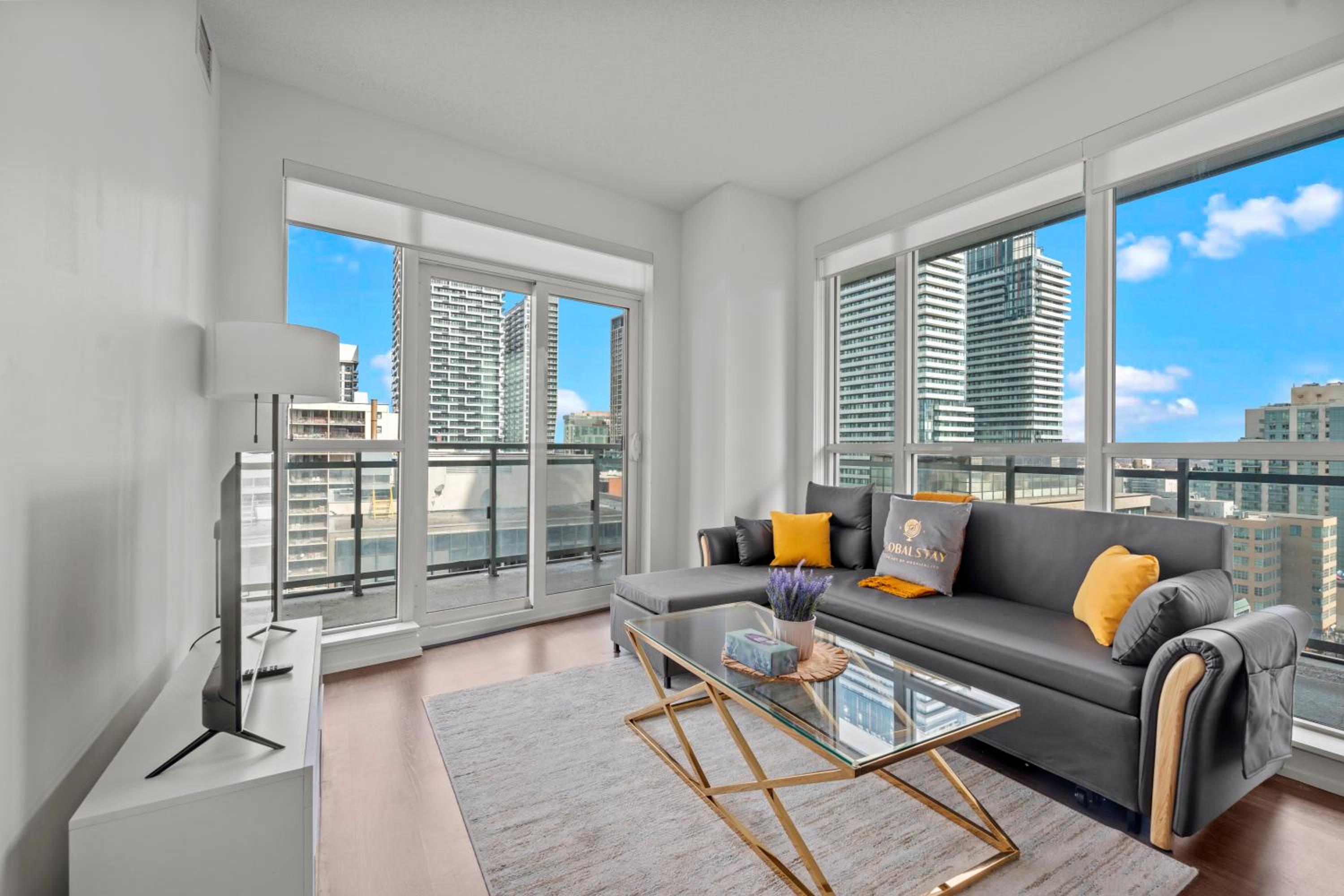 Cozy 2 Bedroom Dunfield Ave Apartment
